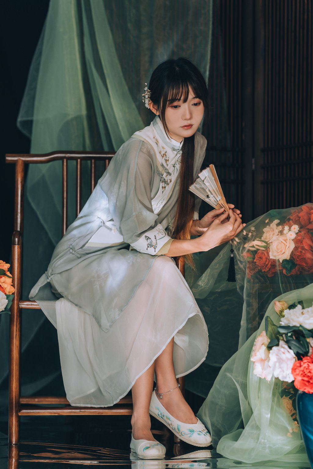 人气Coser@兔子Zzz不吃胡萝卜 妙语[22P/115MB] 网红写真-第3张