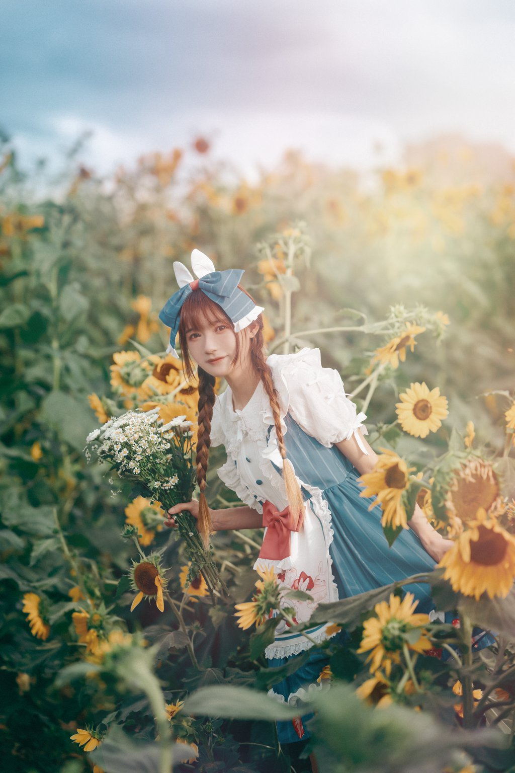 人气Coser@兔子Zzz不吃胡萝卜 甜甜向日葵女孩[13P/311MB] 网红写真-第3张