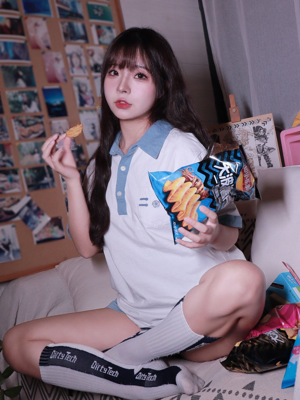动漫博主@yuuhui玉汇 蓝白条少女 [81P/635MB] 网红写真-第2张