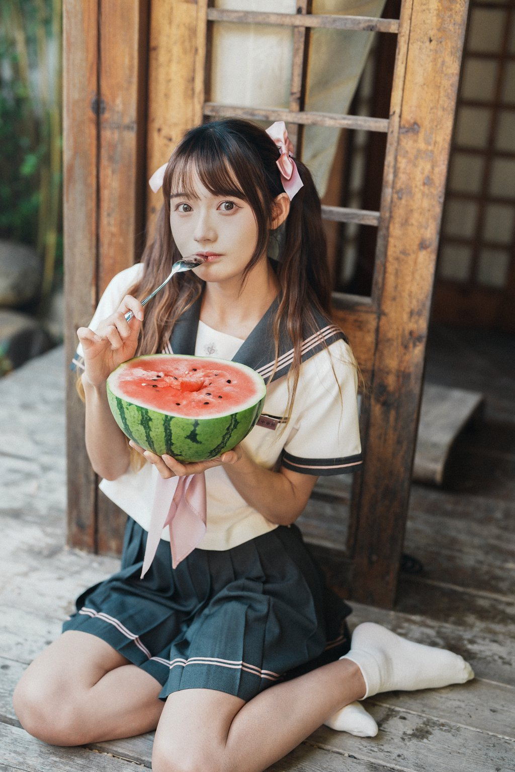 人气Coser@兔子Zzz不吃胡萝卜 夏天的甜[24P/147MB] 网红写真-第2张