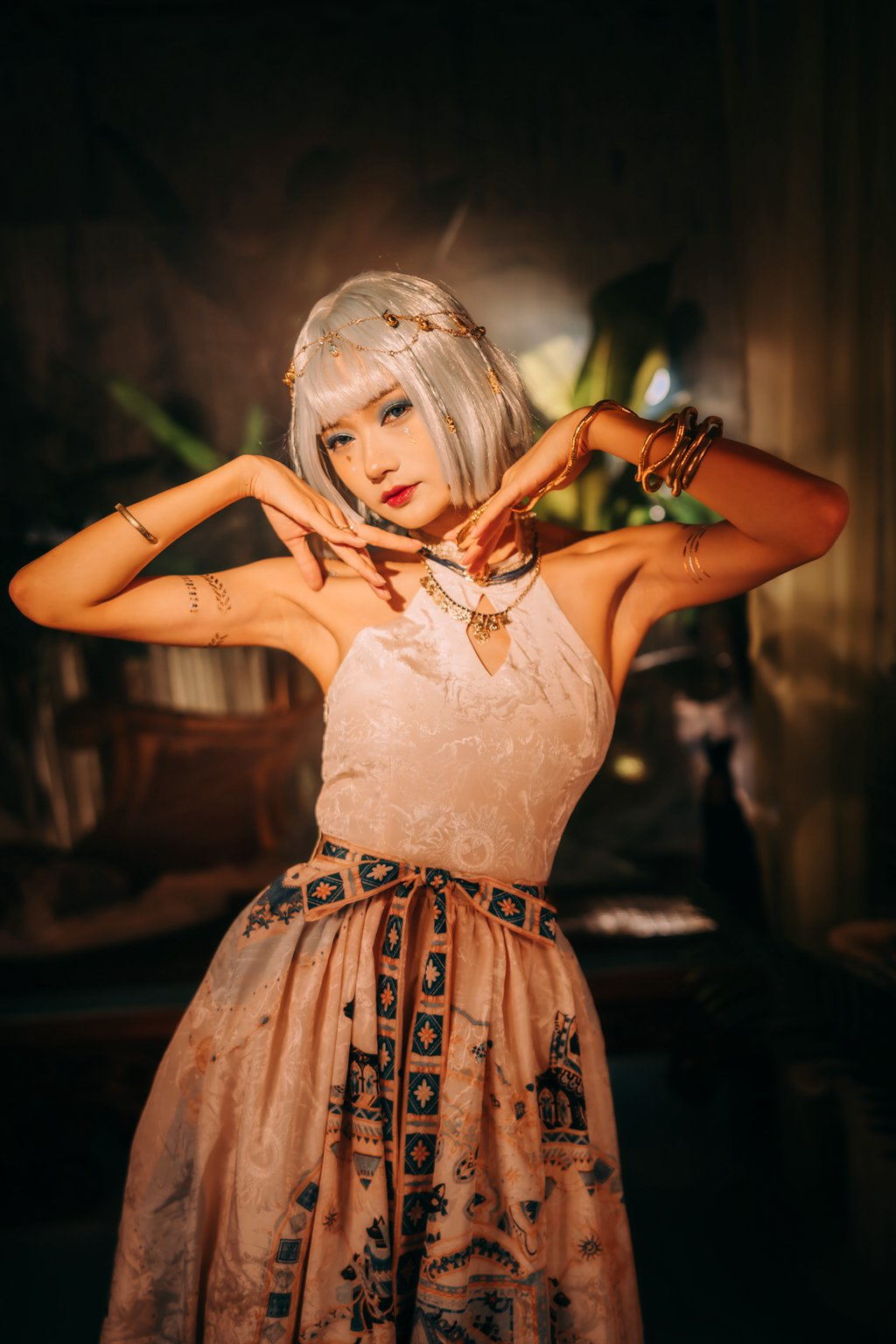 人气Coser@兔子Zzz不吃胡萝卜 埃及艳后[24P/128MB] 网红写真-第2张