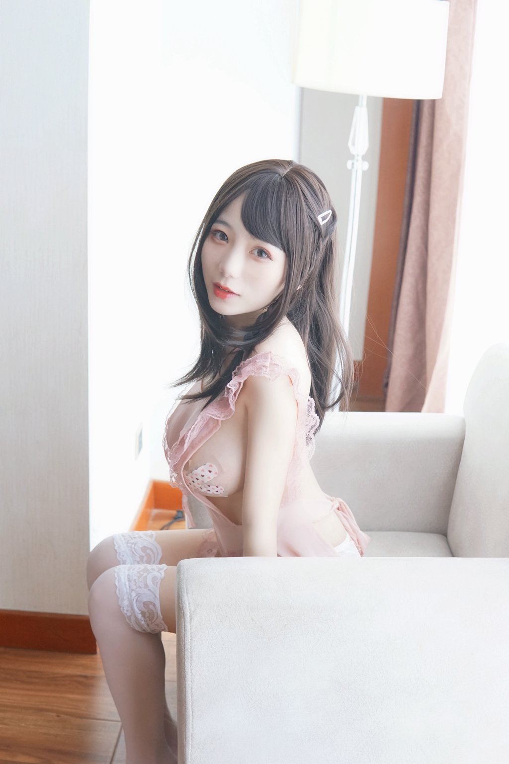 网紅Coser usejan – 粉色创可贴[33P/48MB] 网红写真-第2张