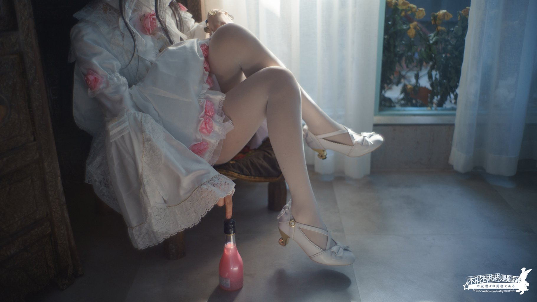 网紅Coser@木花琳琳是勇者 桌下的极乐·第三季[26P/513MB] 网红写真-第2张