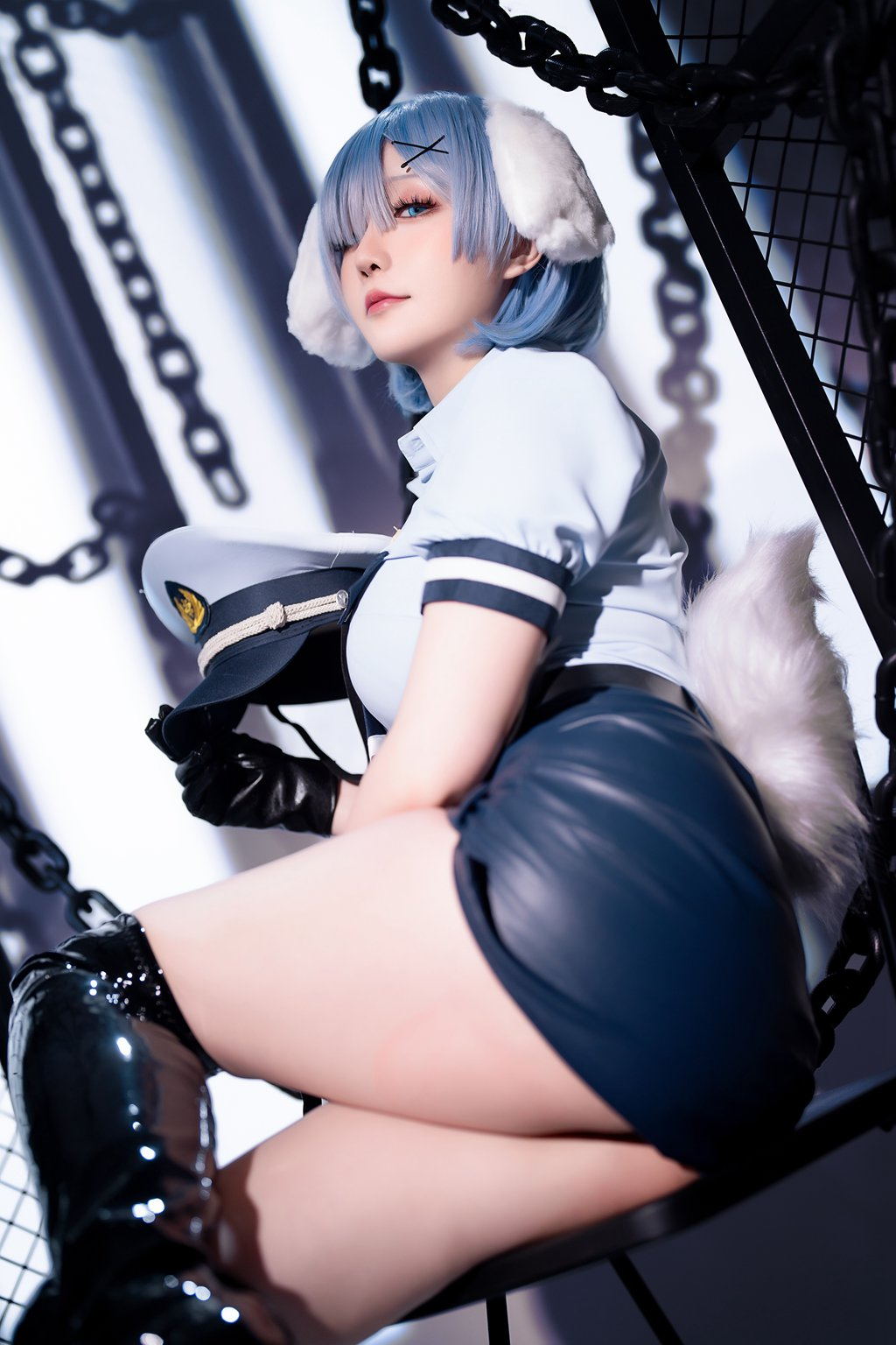 微博红人@星之迟迟 24年02月计划C RE0-蕾姆 狗耳警官 [101P/1V/1.25G] 网红写真-第4张