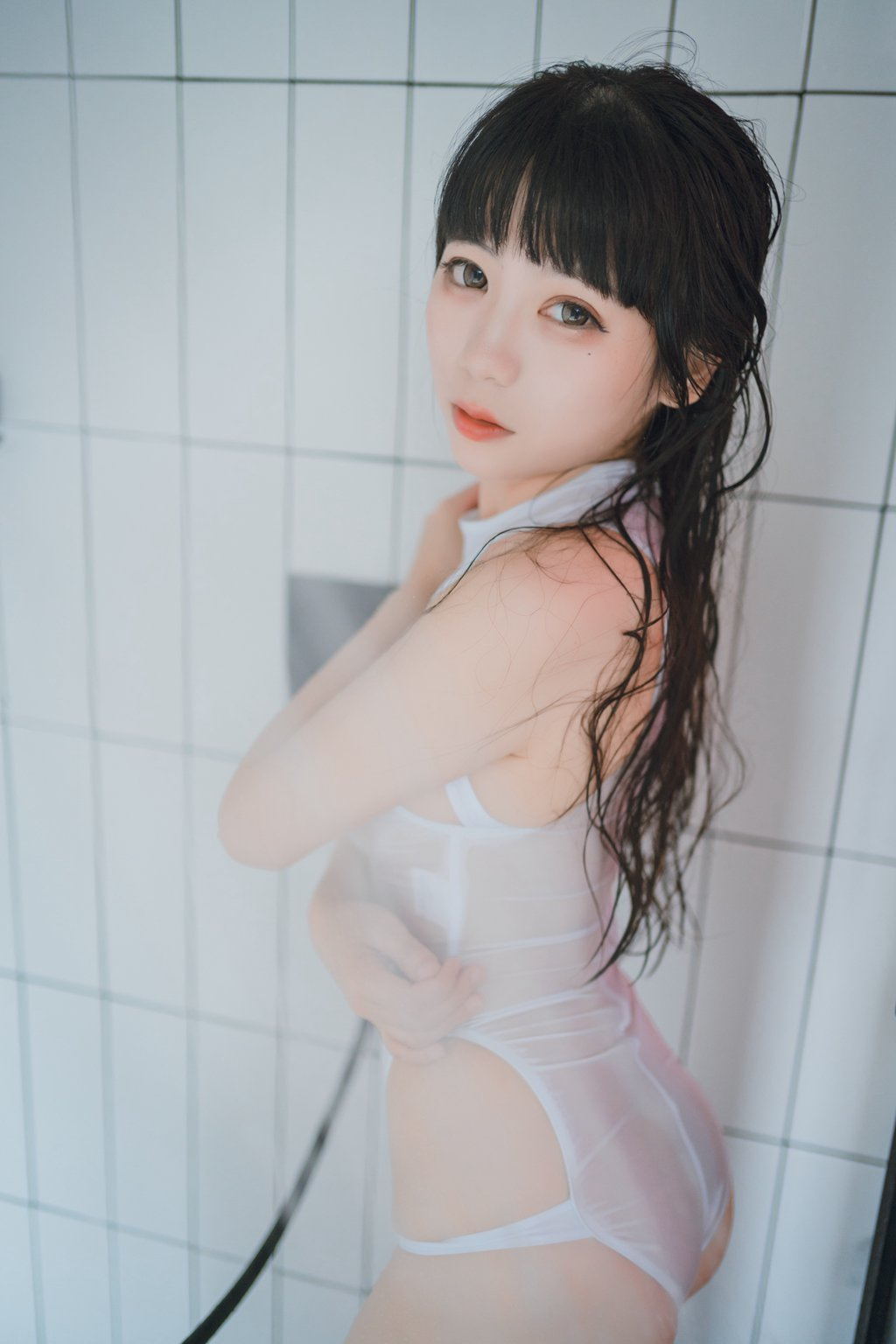 网紅Coser usejan – 白衣竞泳[36P/61MB] 网红写真-第2张