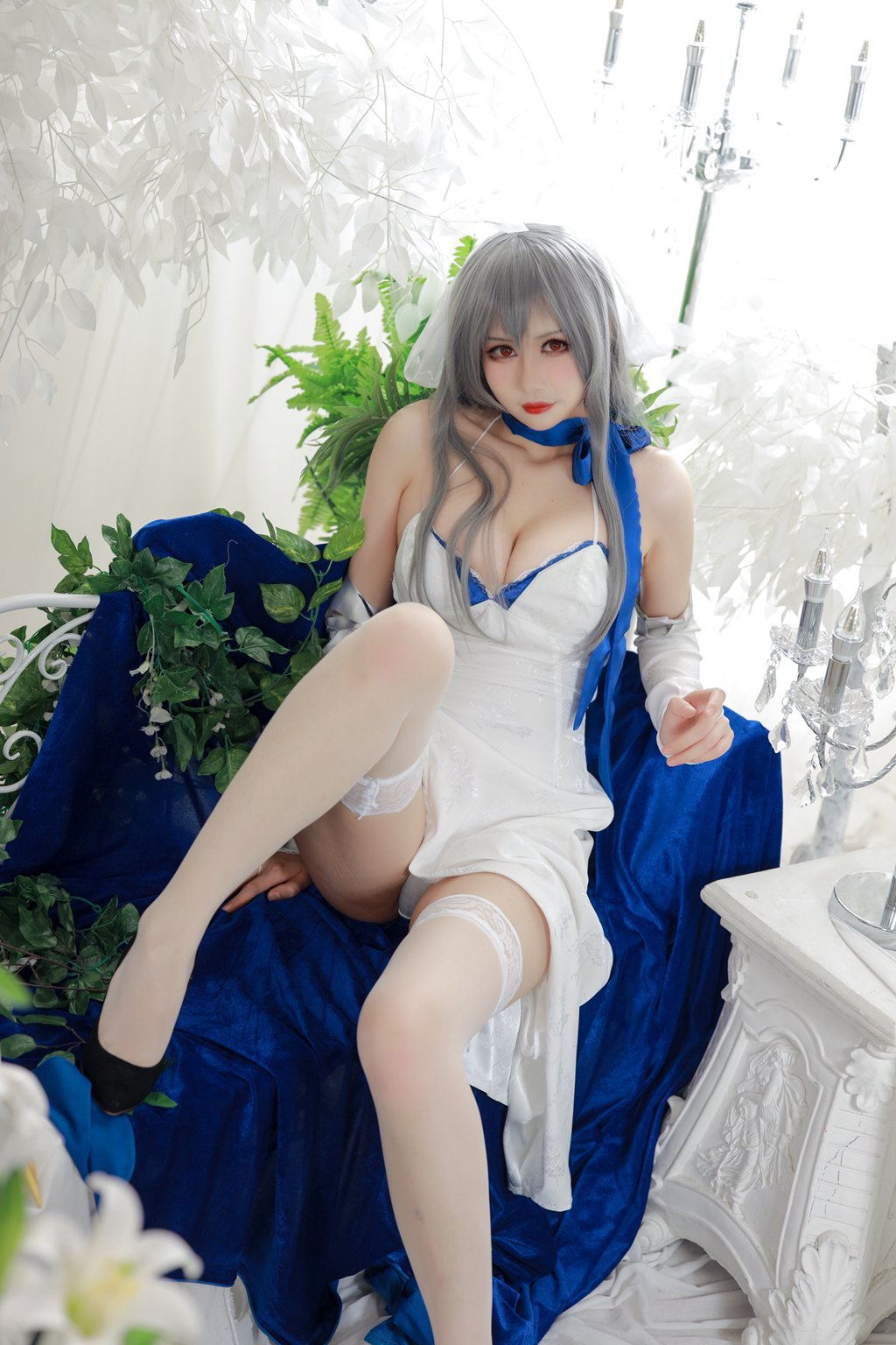 颜值博主@兔胖胖min 路易九世礼服[37P-180M] 网红写真-第2张