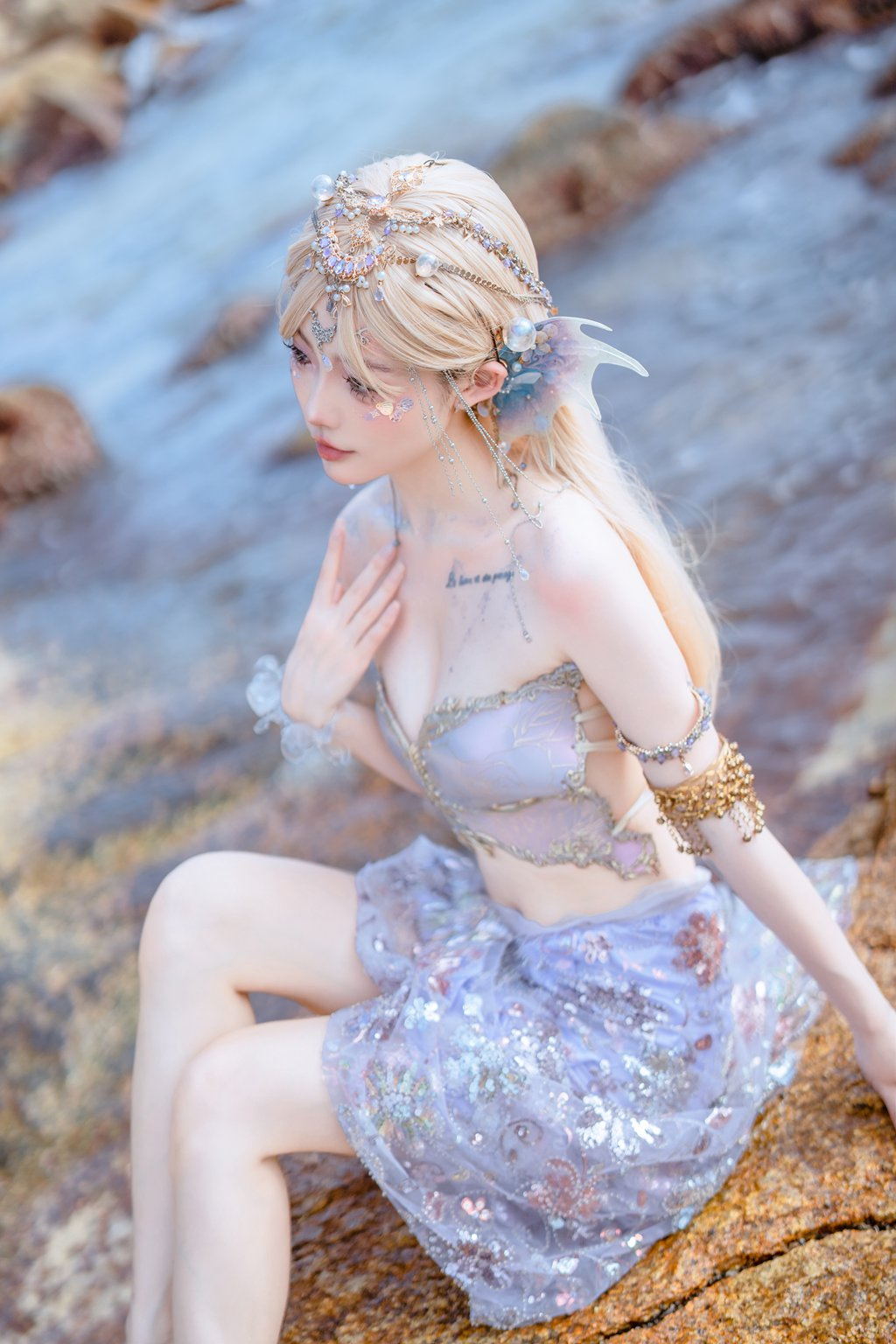 人气Coser@桃良阿宅 年年有鱼 [35P/224MB] 网红写真-第3张