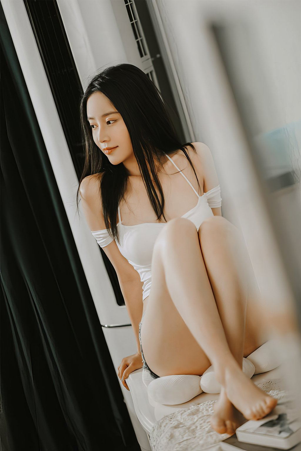 人气美女@年年nnian –晴天 [50P-173M] 网红写真-第2张