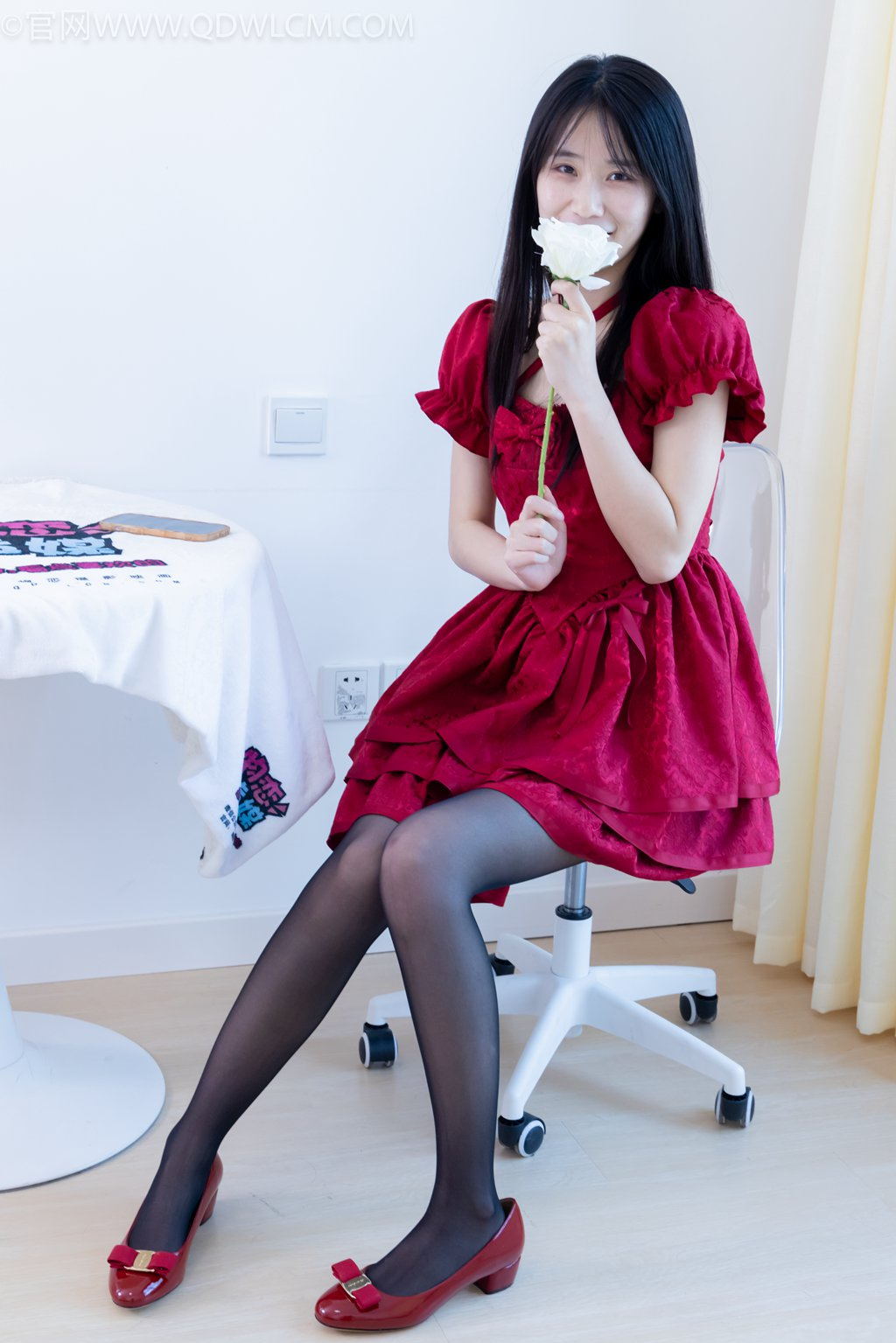 勿恋传媒 NO.2012 菜菜-黑色蔷薇 [266P/1V/6.56G] 其它写真-第2张