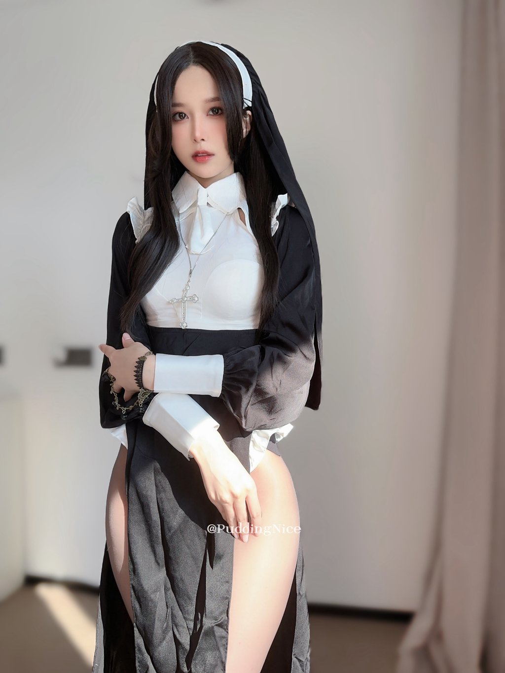 网紅Coser@布丁大法 – NO.053 修女[167P-3V-953M] 网红写真-第4张