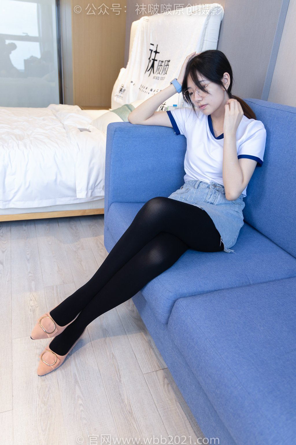 [BoBoSocks袜啵啵] NO.447 小甜豆-平底鞋、厚嘿丝、圣女果、橘子、巧克力蛋糕剧情（花絮版）[140P/1V/7.24G] 年费专享-第4张