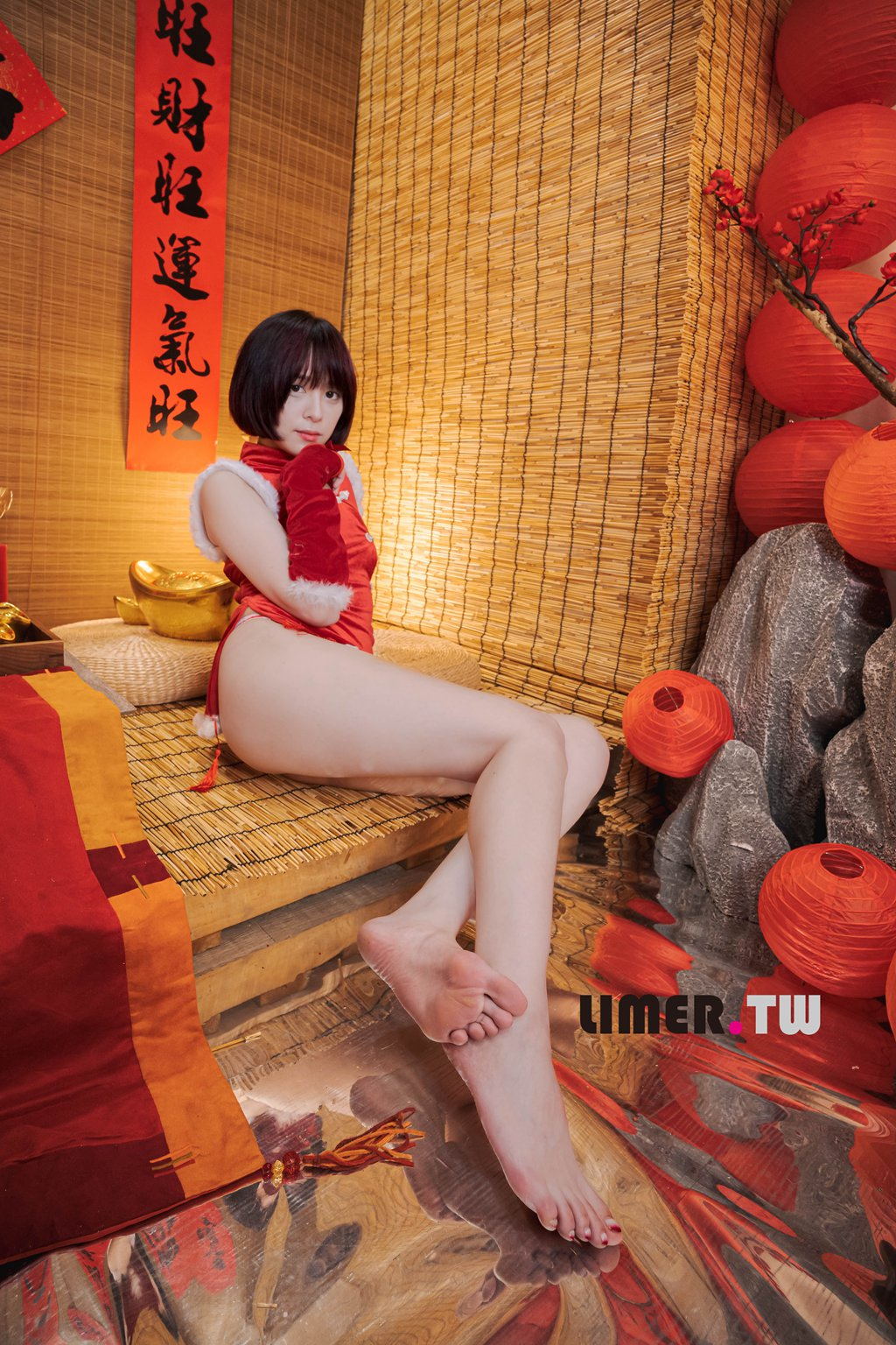 Limerence Yua 新年特輯 裸足 拜年 [197P/1V/2.24G] Limerence-第4张