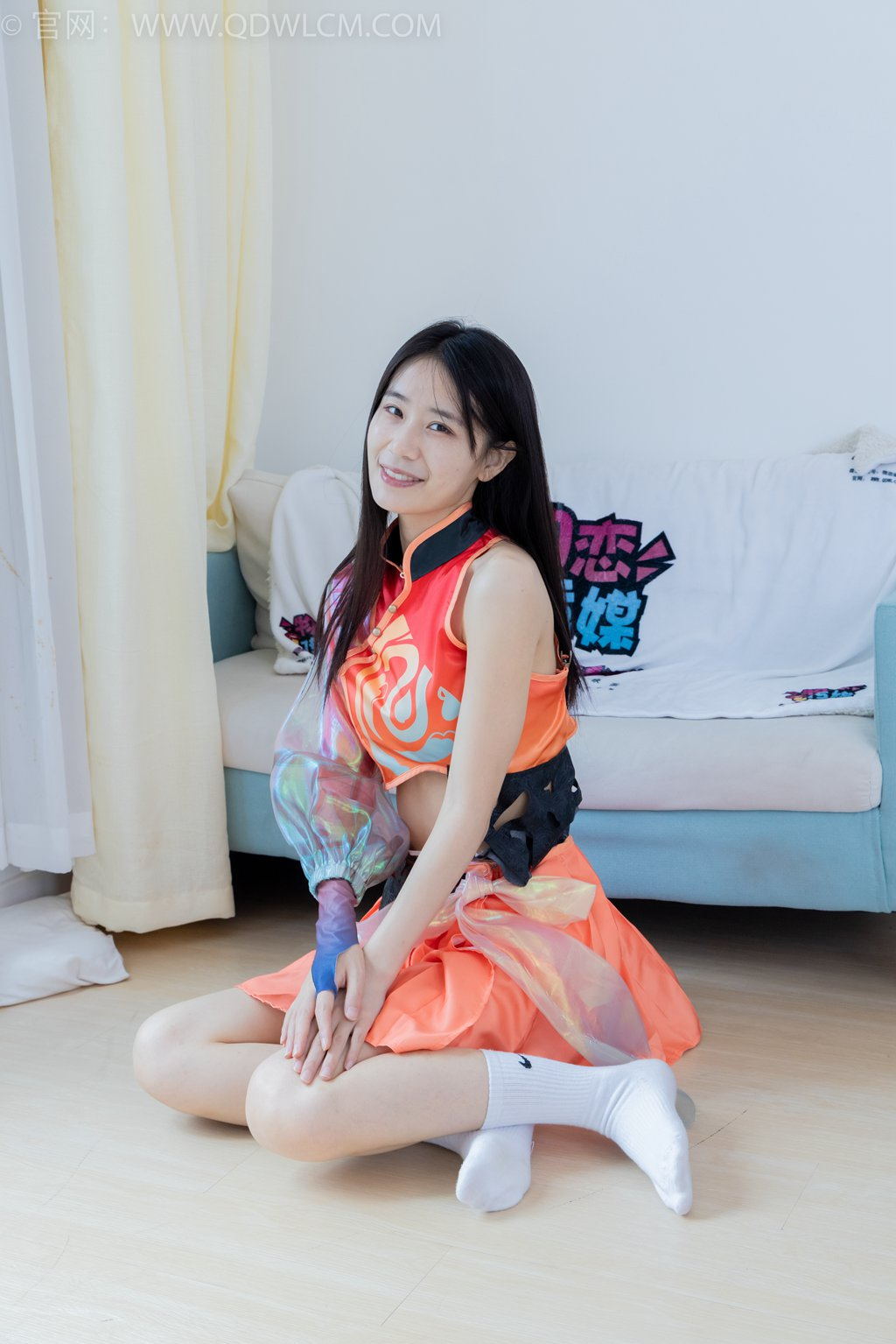 勿恋传媒 NO.2050 菜菜-枫叶黄 [150P/1V/4.51G] 其它写真-第3张