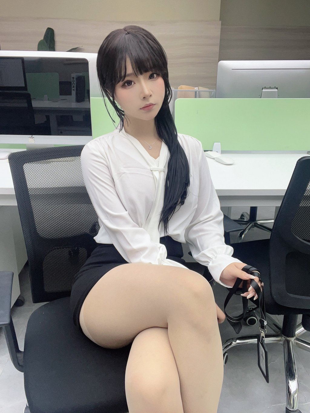 动漫博主@yuuhui玉汇 体贴的秘书 [37P/93MG] 网红写真-第4张