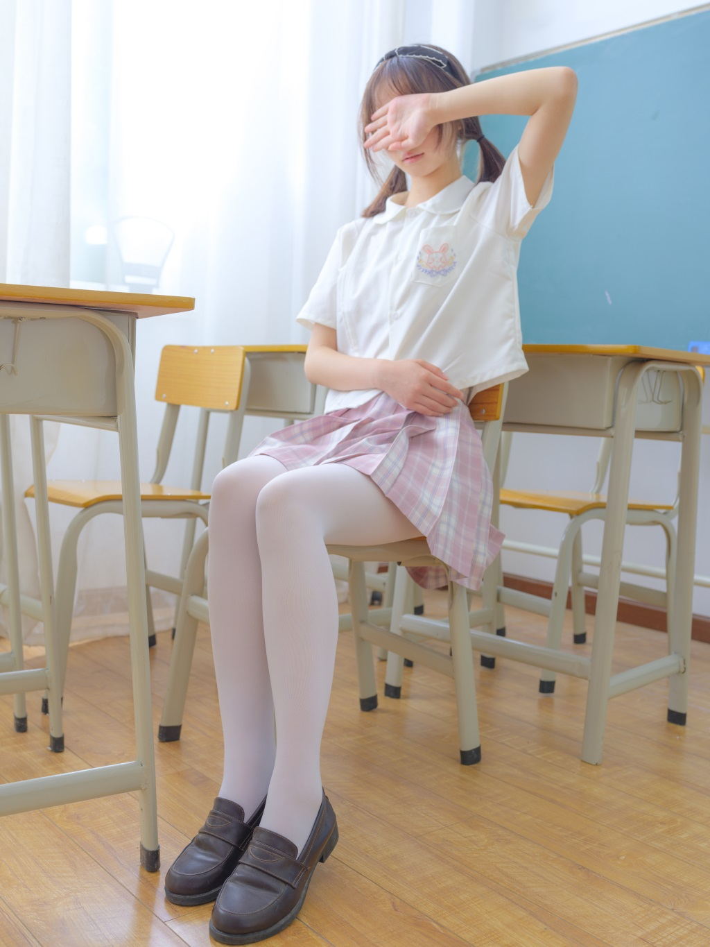 森萝财团写真 – 小圆 试拍 JKJK格子裙 [169P/1V/8.21GB] 森萝财团-第2张