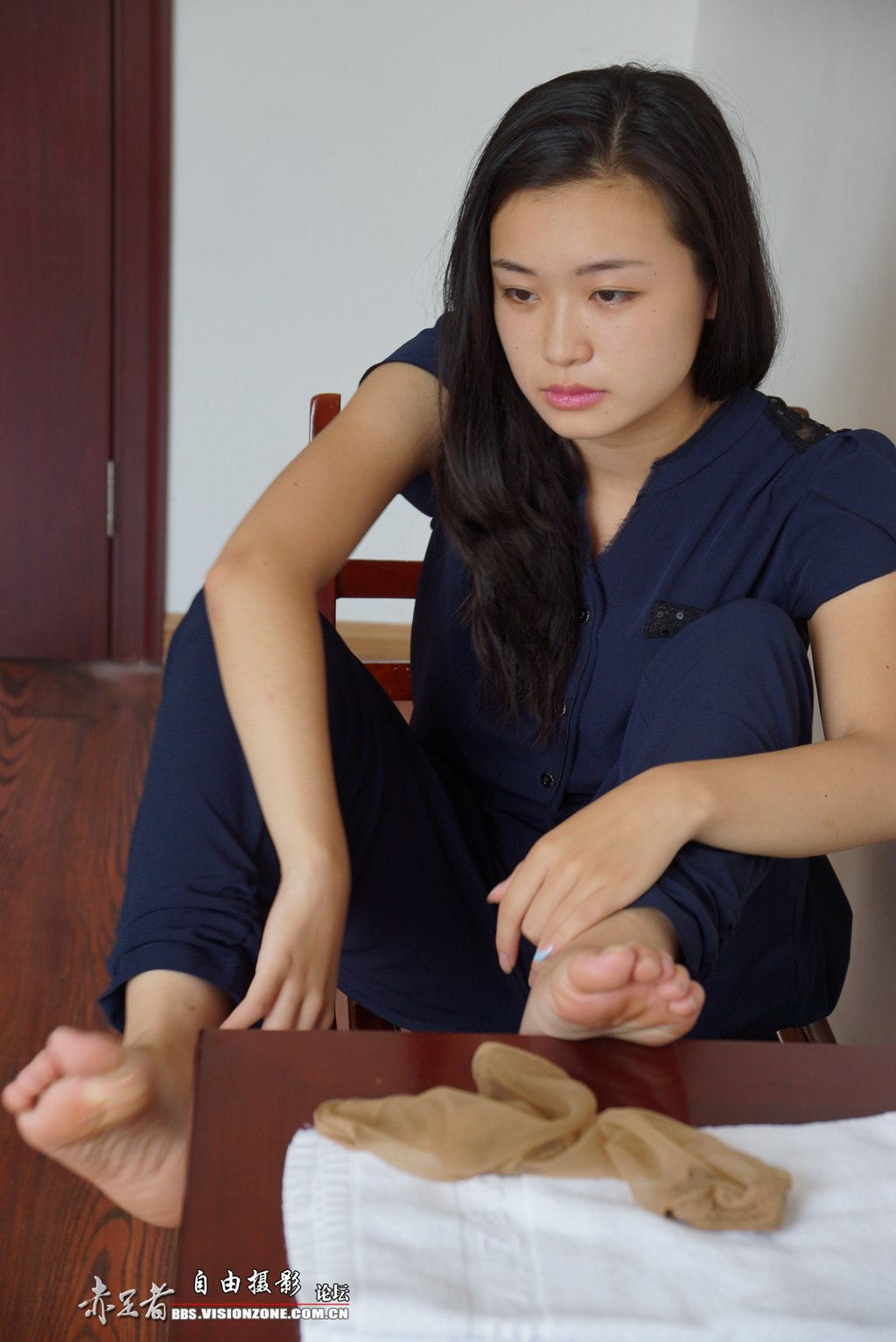 自由摄影 No.372 捏脚 脱丝全过程 [79P/116MB] 其它写真-第2张