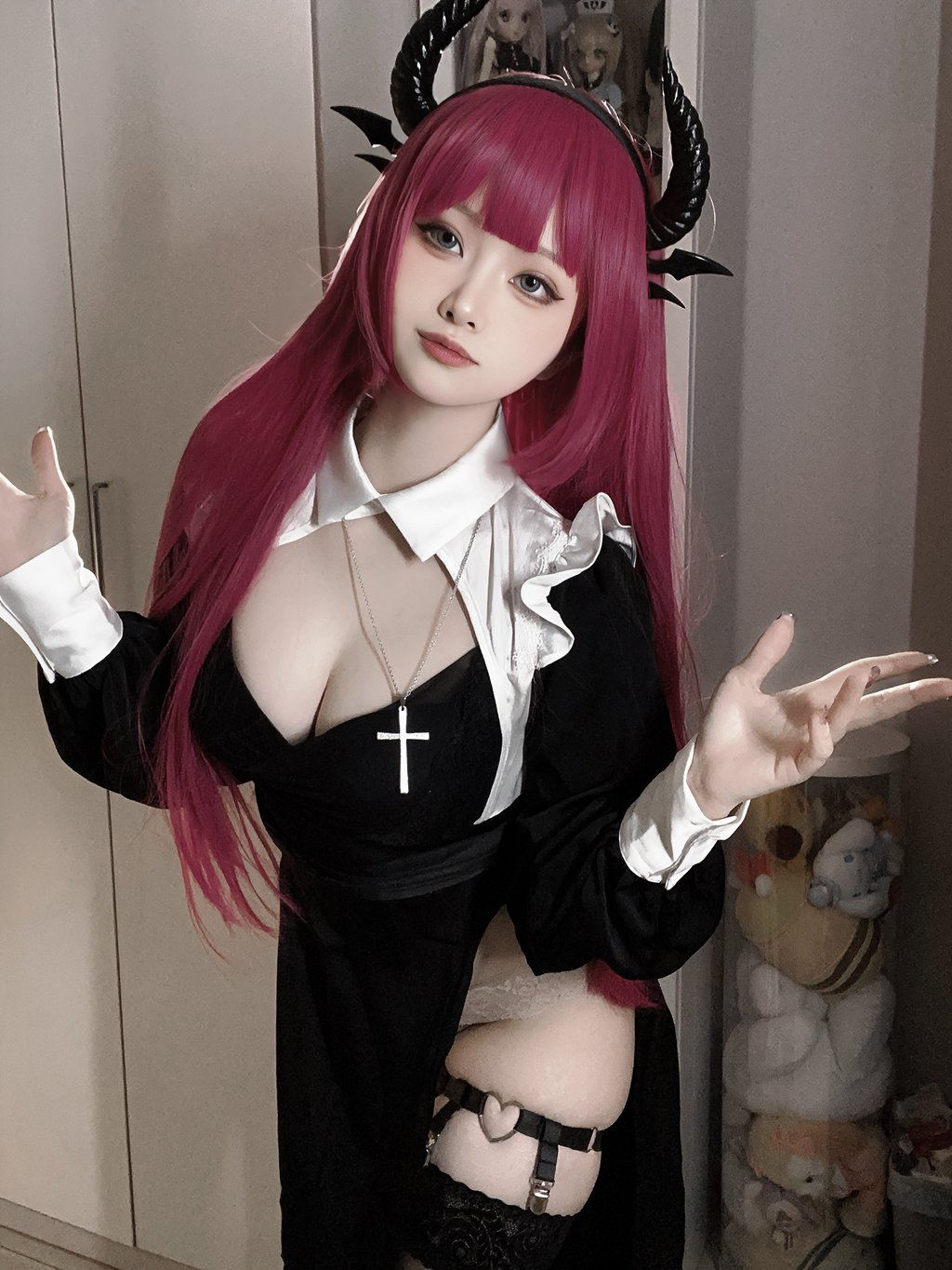 网红Coser@屿鱼 – 3月 小恶魔自搭[27P-162M] 网红写真-第2张