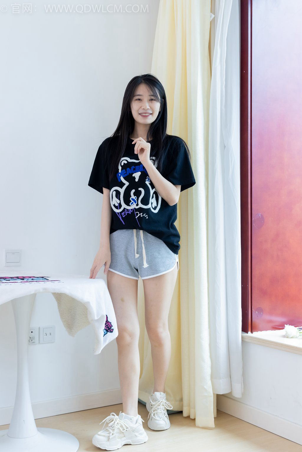 勿恋传媒 NO.2062 菜菜-侧脸很美 [220P/1V/6.19G] 其它写真-第2张