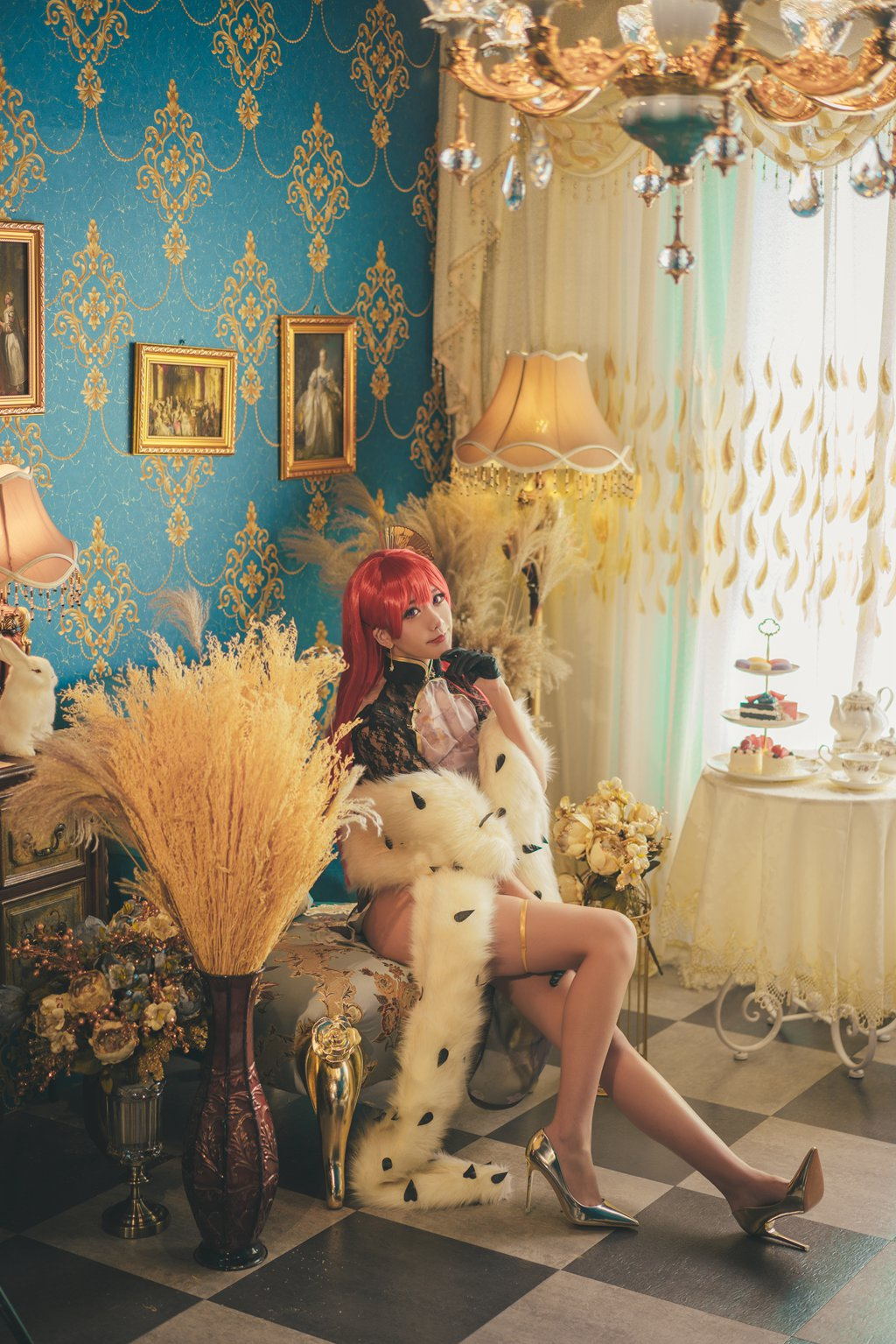 网紅Coser@源纱希喵喵喵 –君主旗袍[16P-202M] 网红写真-第2张