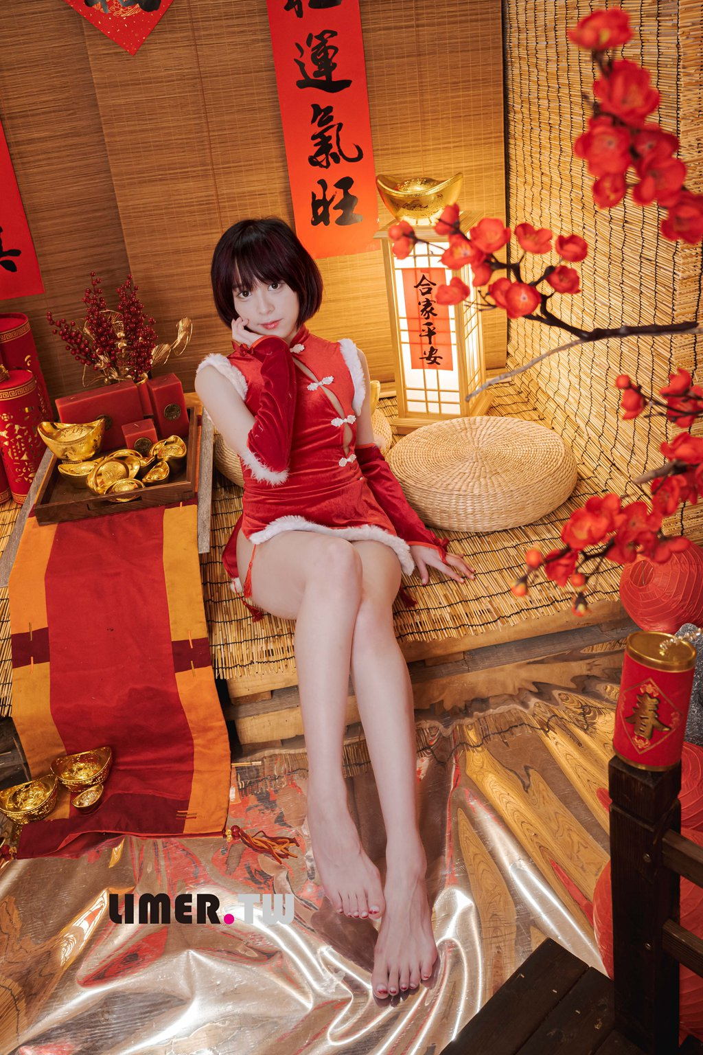 Limerence Yua 新年特輯 裸足 拜年 [197P/1V/2.24G] Limerence-第2张