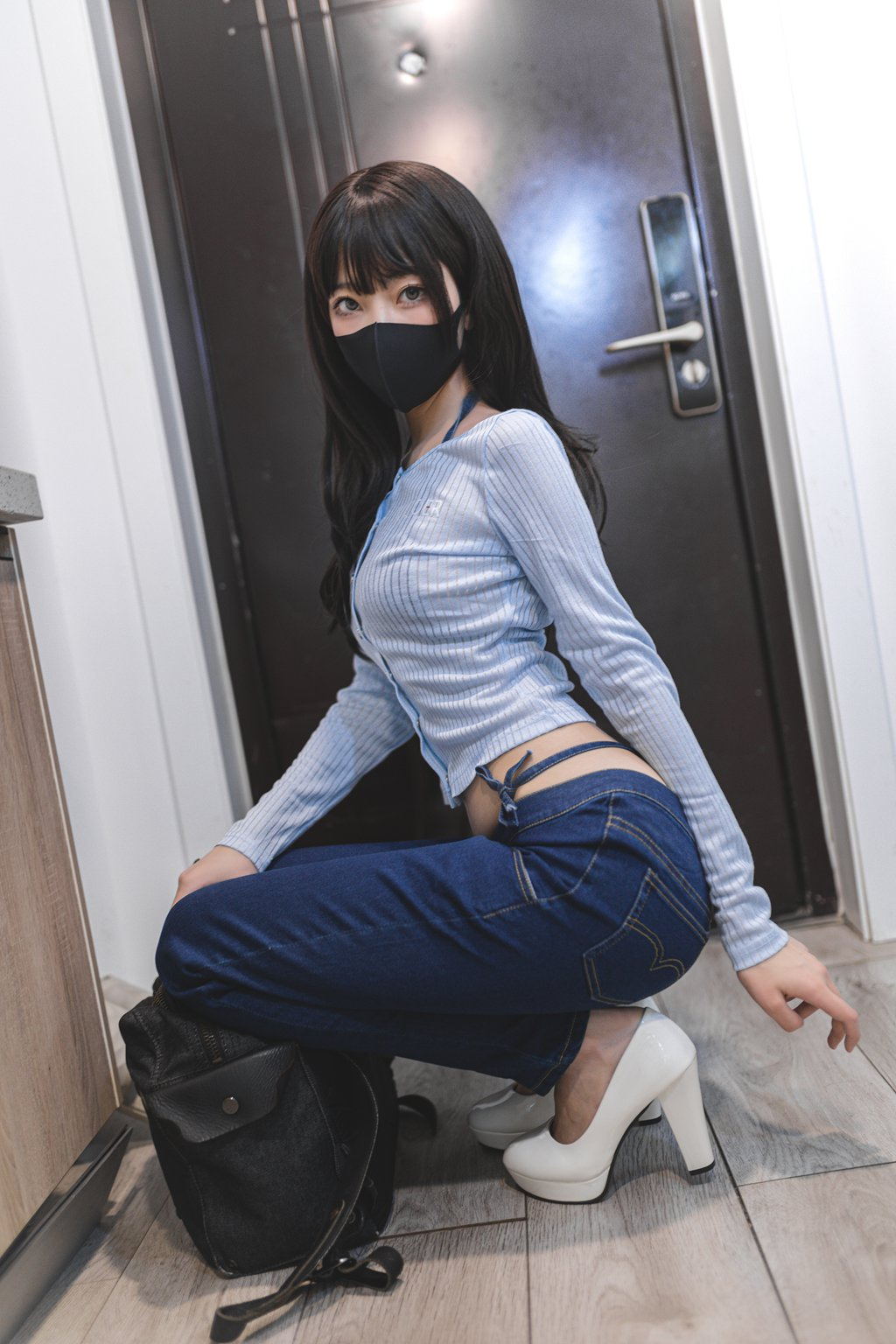 动漫博主@杏仁曲奇 升玖吉他姐姐 [45P/941MB] 网红写真-第1张