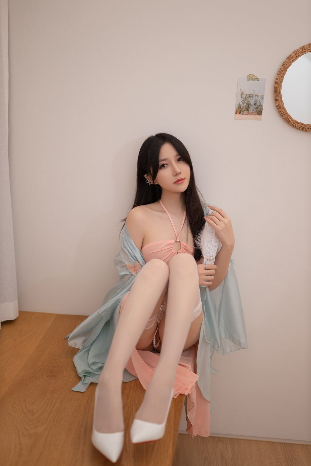 秀人内购@鱼子酱Fish – 内购系列 – 小桃红写真[120P/1.36GB] 其它写真-第1张