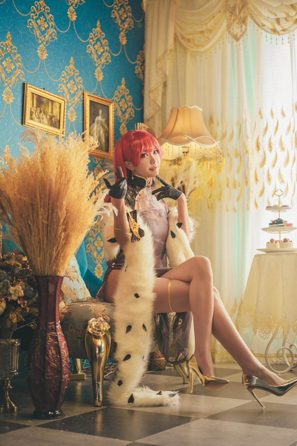网紅Coser@源纱希喵喵喵 –君主旗袍[16P-202M] 网红写真-第1张