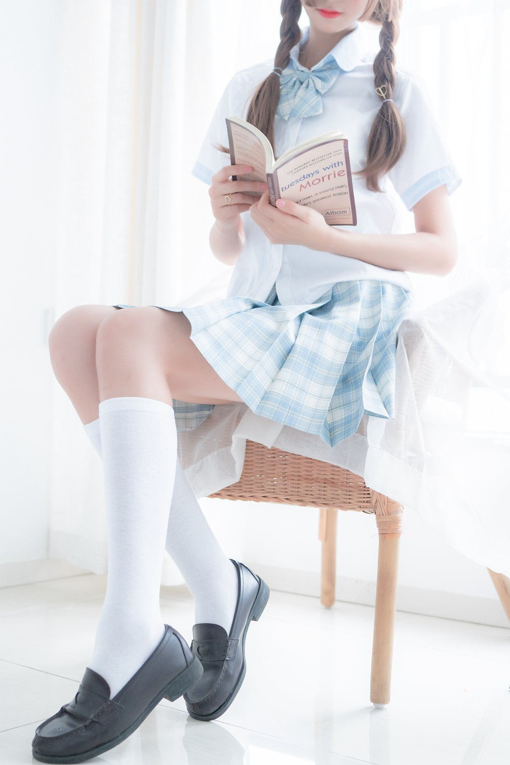 网紅Coser@西呱呀呀呀 –民宿私房淡蓝JKS [46P-453MB] 网红写真-第1张