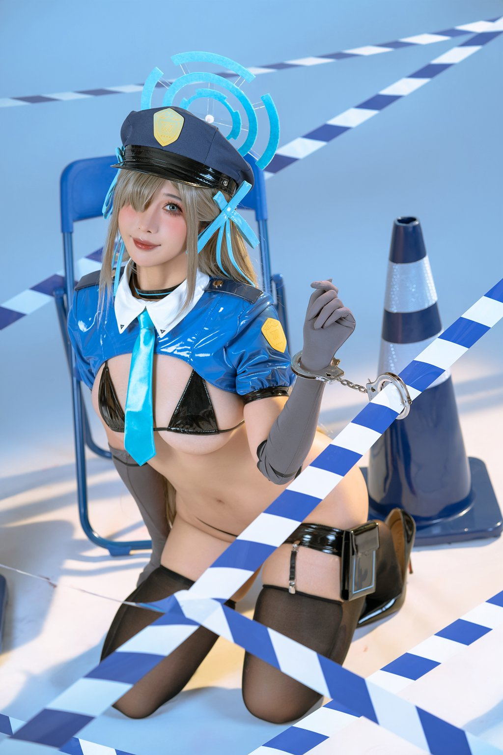 动漫Coser@云溪溪 – NO.097 奶桃 蔚蓝档案 之濑明日奈[100P-744MB] 网红写真-第2张