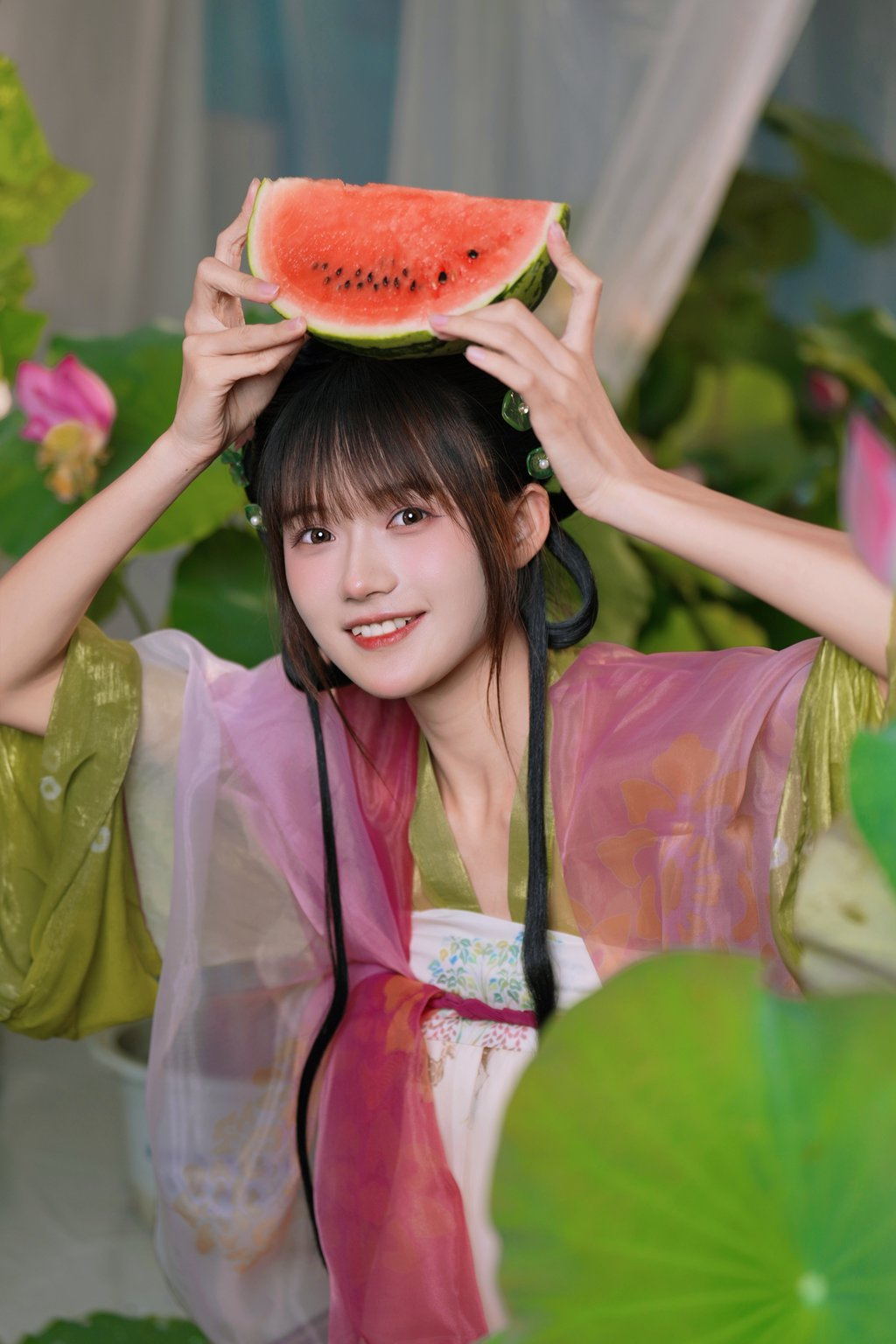 人气Coser@兔子Zzz不吃胡萝卜 浮香花谷[54P-603M] 网红写真-第4张