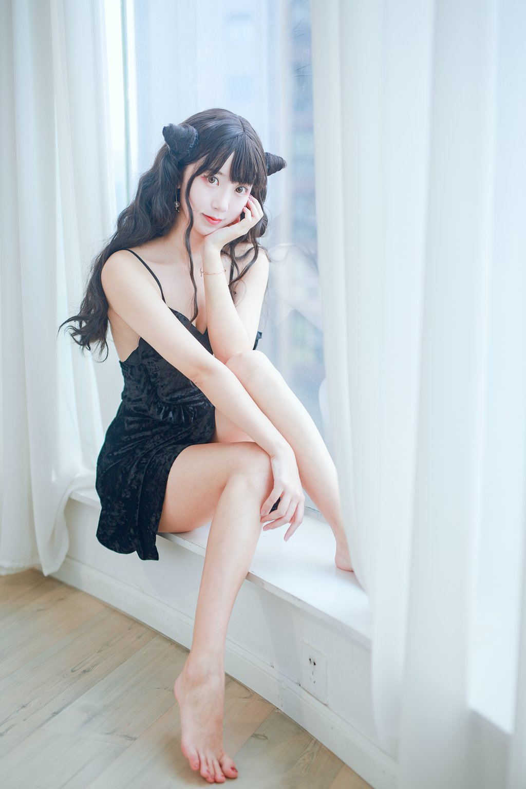 微博红人Coser@黑川 小恶魔本-黑裙子[31P-374M] 网红写真-第4张