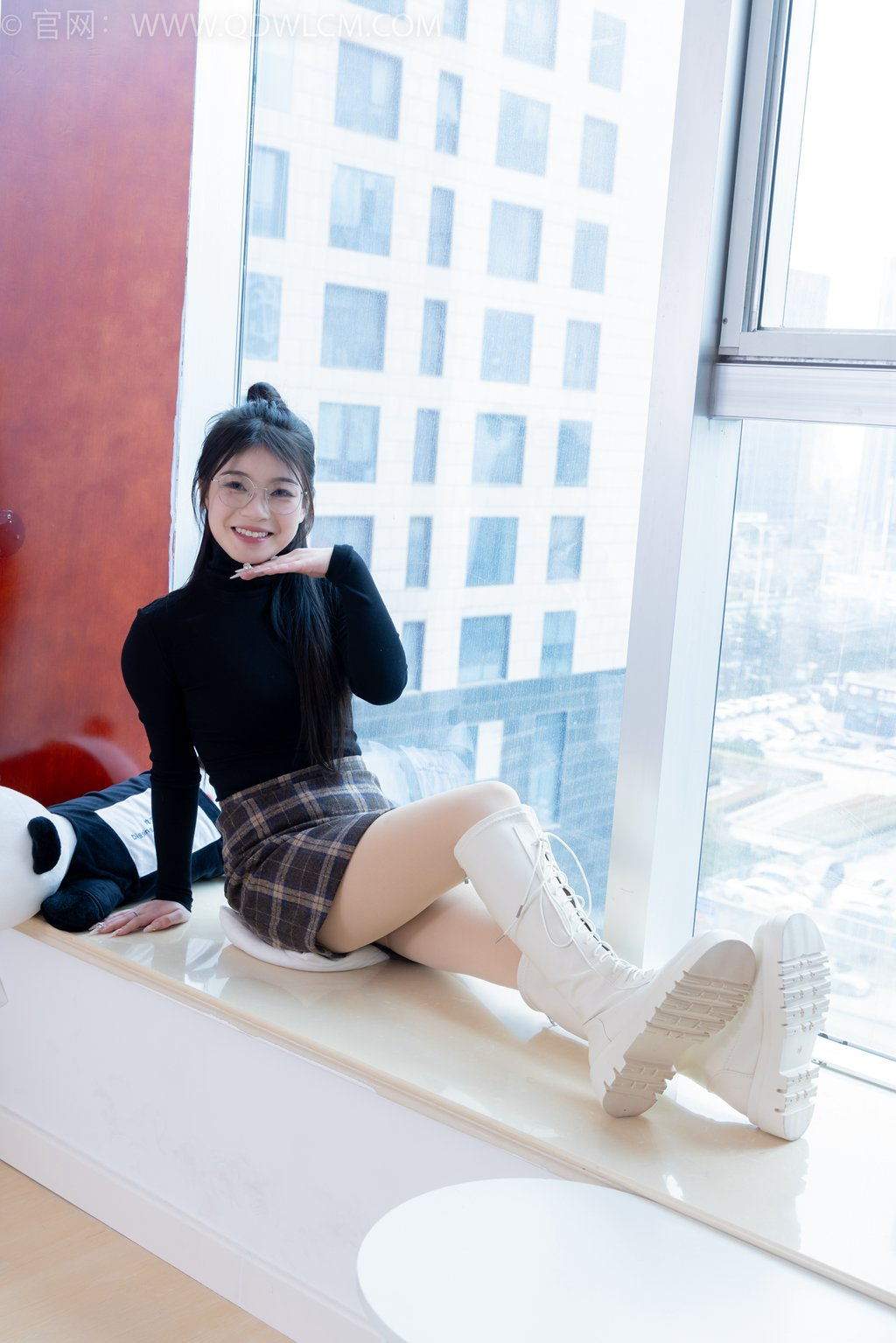 勿恋传媒 NO.2084 闪闪-华灯初上（盲盒3）[160P/1V/3.82G] 其它写真-第3张