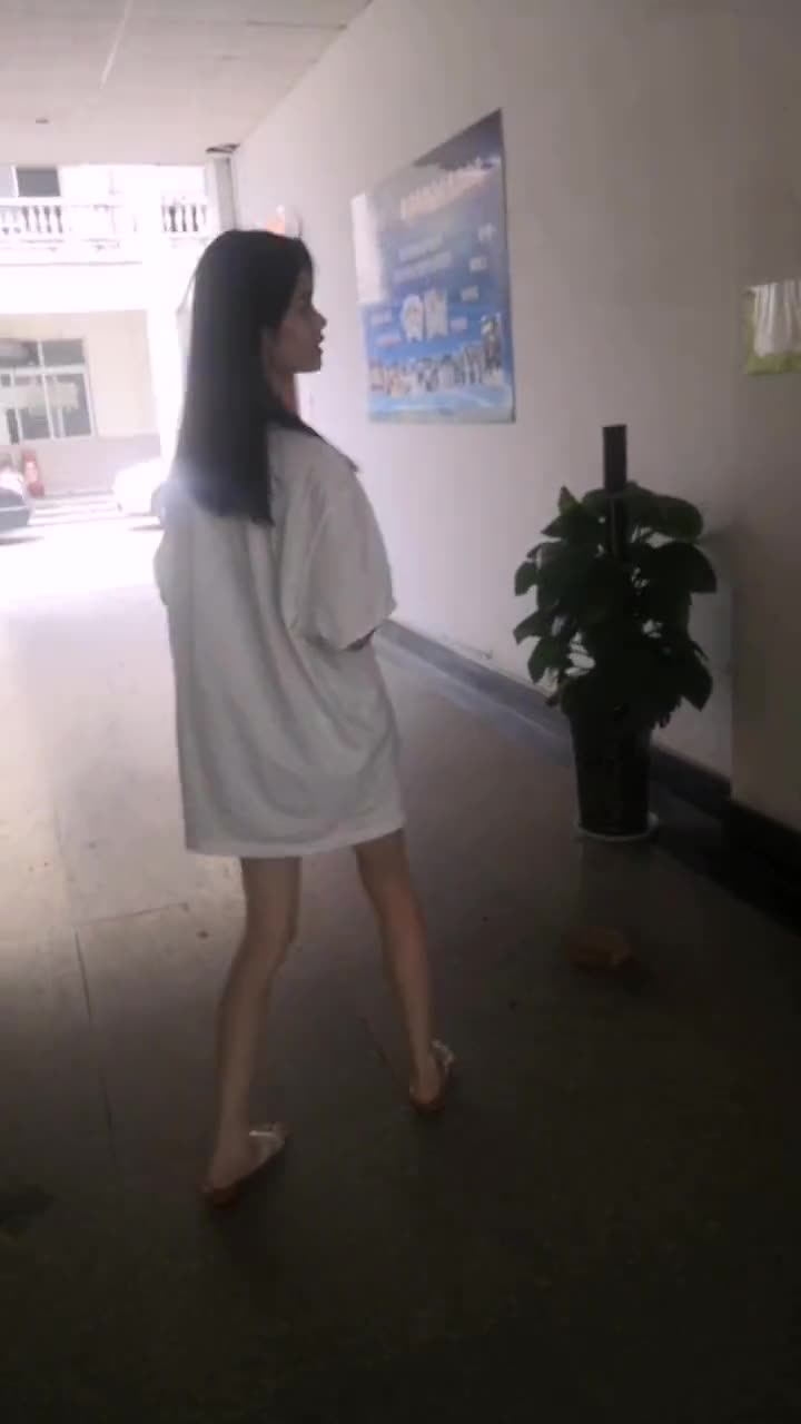 MZSOCK 爱每足社区 NO.008-拍照找地方太累了，所以你的关注点在哪儿？[1V/12MB] 其它写真-第1张