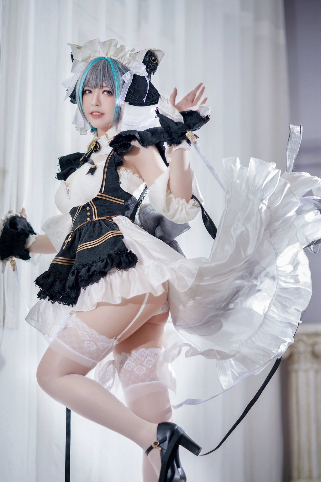 微博人气Coser@半半子 柴郡 [63P/2V/115MB] 网红写真-第3张
