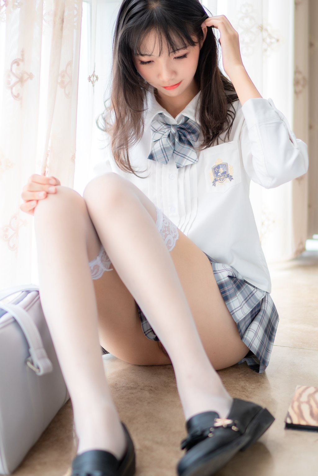 网紅Coser@西呱呀呀呀 –JK格子裙 [23P-148MB] 网红写真-第3张