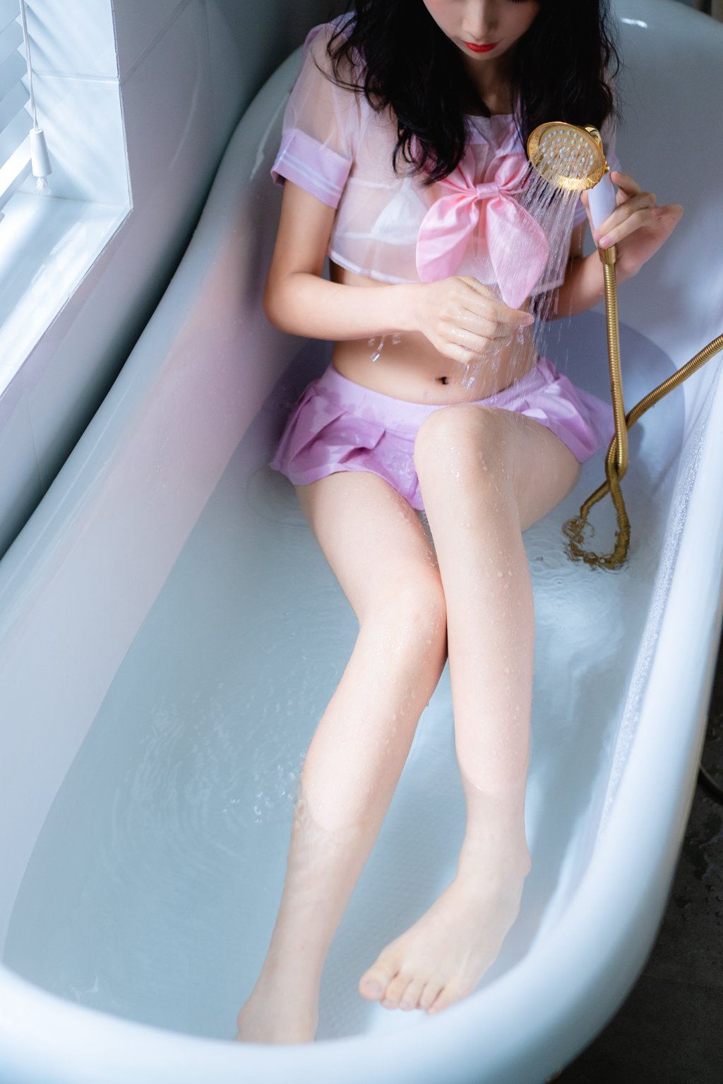 网紅Coser@西呱呀呀呀 –私房浴缸 [23P-255MB] 网红写真-第3张
