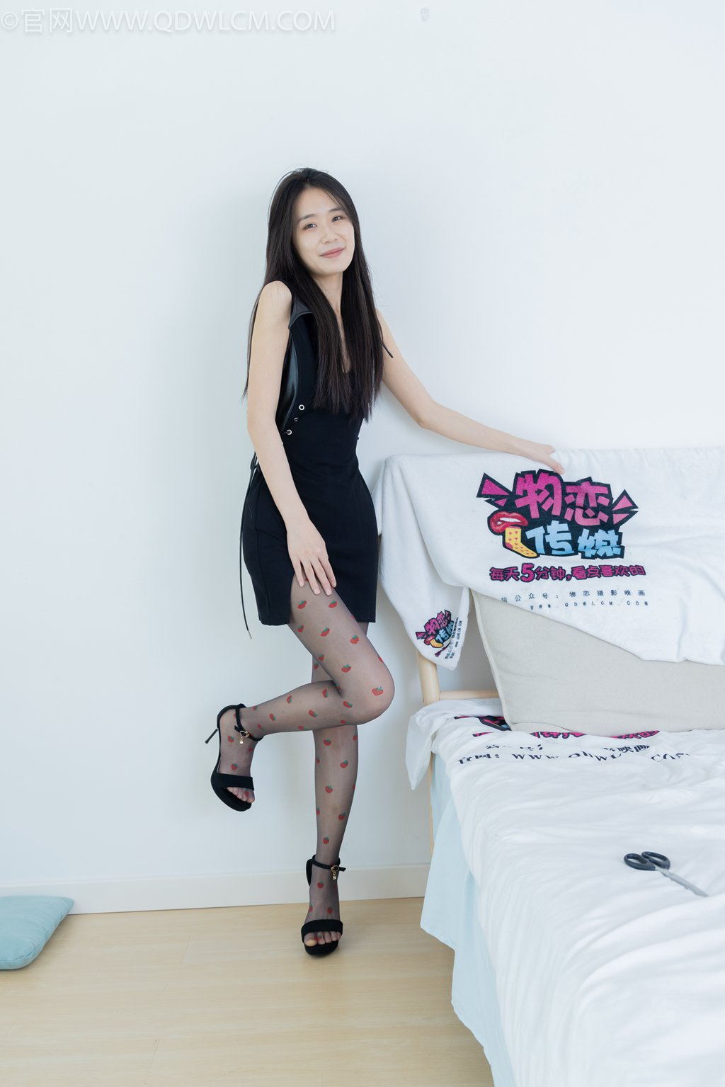 勿恋传媒 NO.2100 菜菜-午夜 [154P/1V/4.29G] 其它写真-第2张