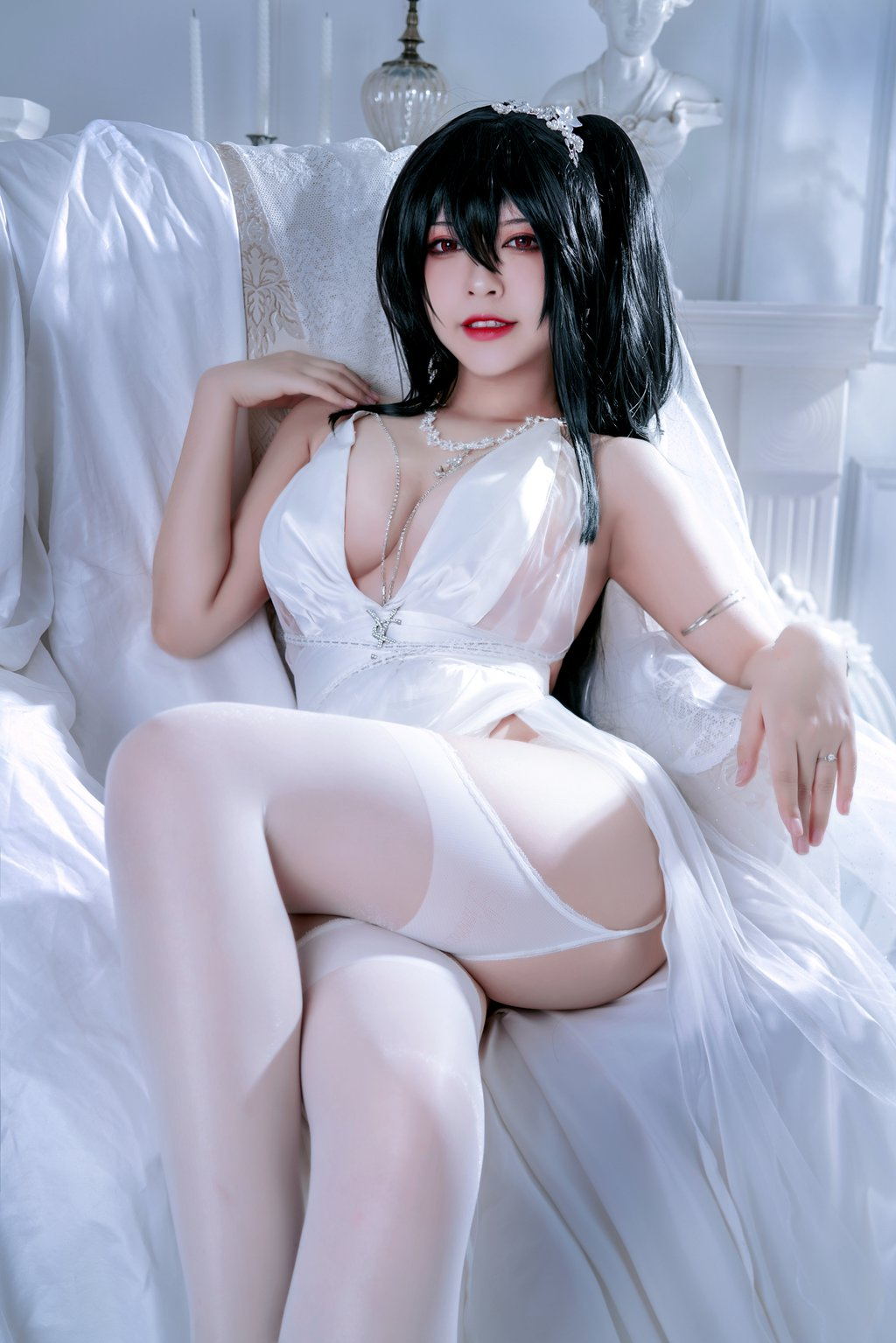 微博人气Coser@半半子 大凤花嫁 [60P/118MB] 网红写真-第2张
