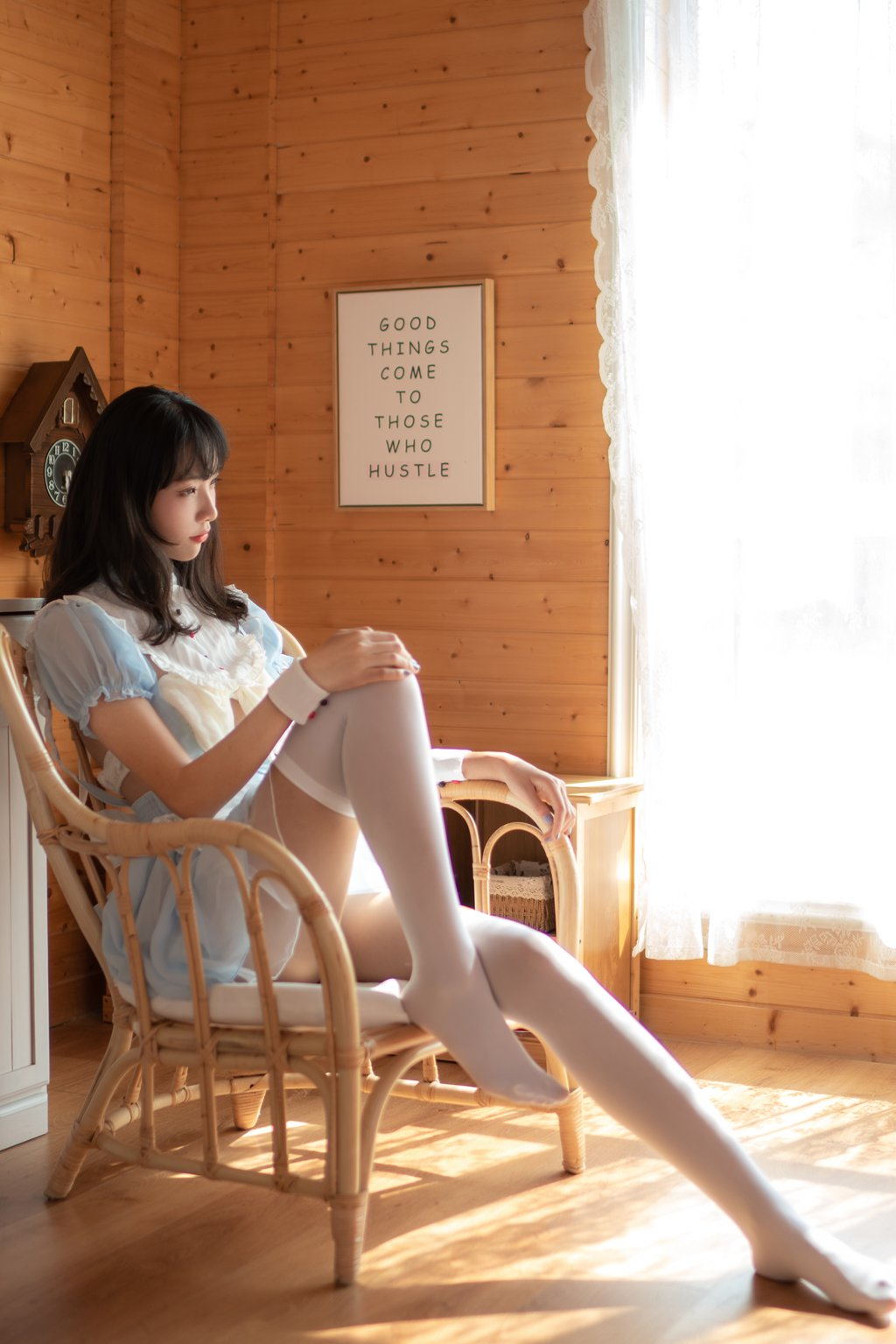 网紅Coser@西呱呀呀呀 –蓝白女仆 [26P-180MB] 网红写真-第2张