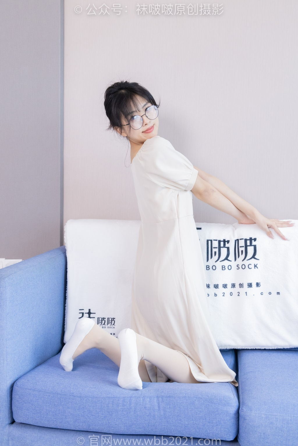 [BoBoSocks袜啵啵] NO.483 奶油-板鞋、白船袜厚肉丝叠穿、厚肉丝、瑜伽动作（仅花絮剧情版）[170P/1V/7.14G] 年费专享-第2张
