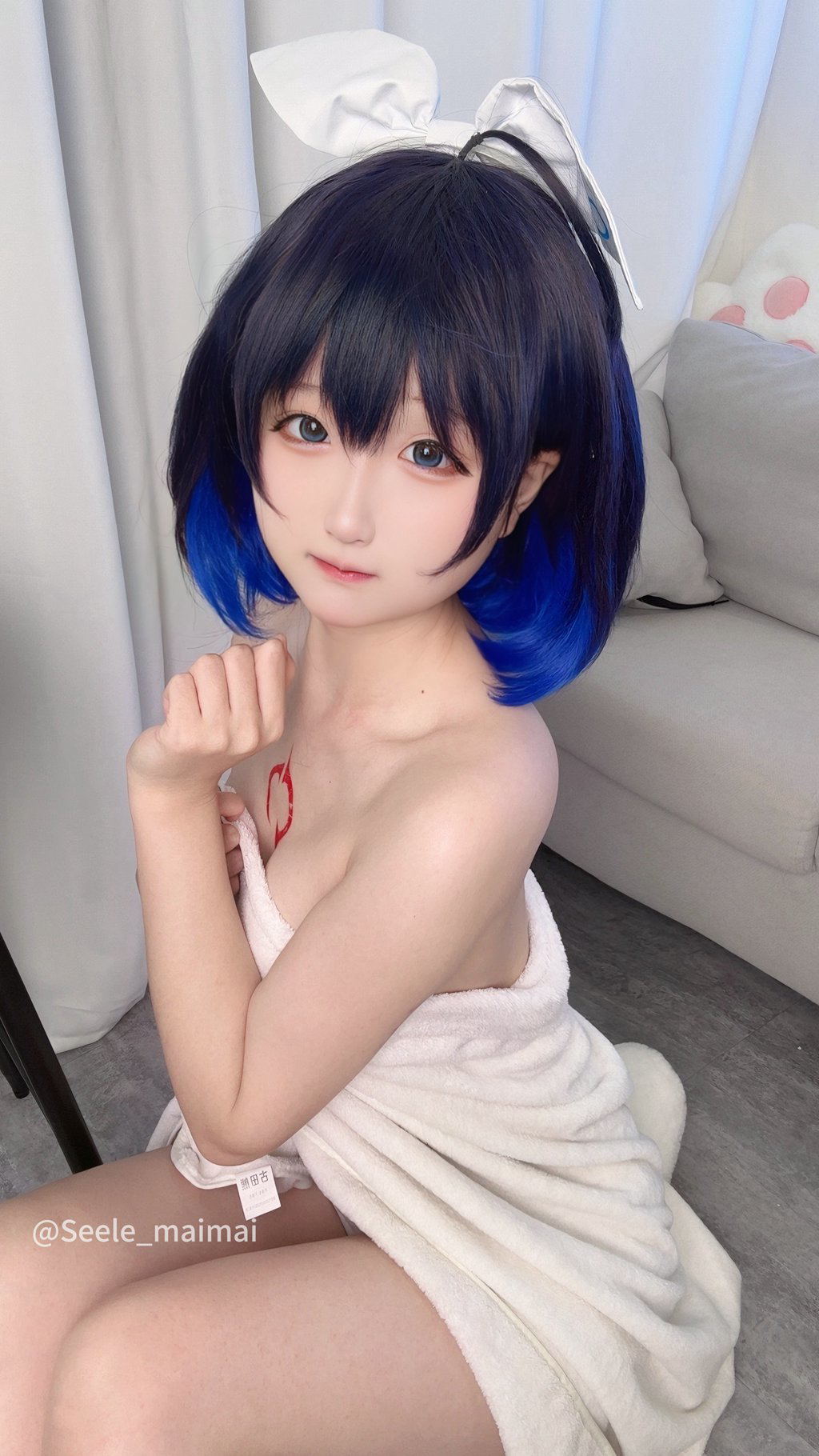 网紅Coser@Seele麦麦 –崩崩温泉 [59P-198MB] 网红写真-第3张