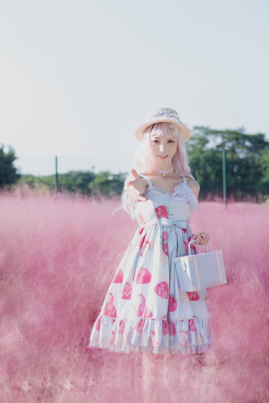 网紅Coser@西呱呀呀呀 –粉草 [15P-108MB] 网红写真-第2张