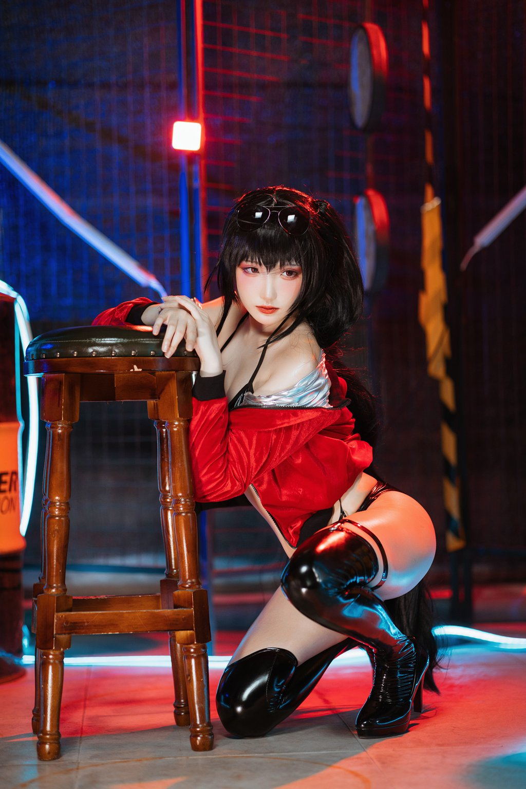 动漫Coser@瓜希酱 碧蓝航线 大凤赛车 [23P/152MB] 网红写真-第1张
