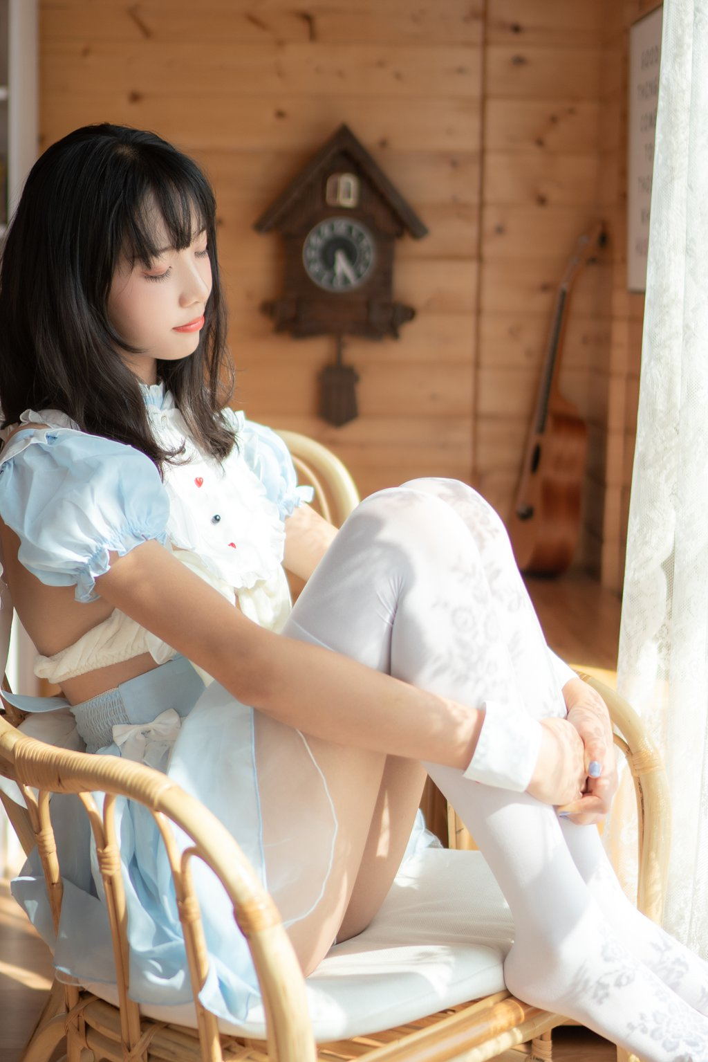 网紅Coser@西呱呀呀呀 –蓝白女仆 [26P-180MB] 网红写真-第1张