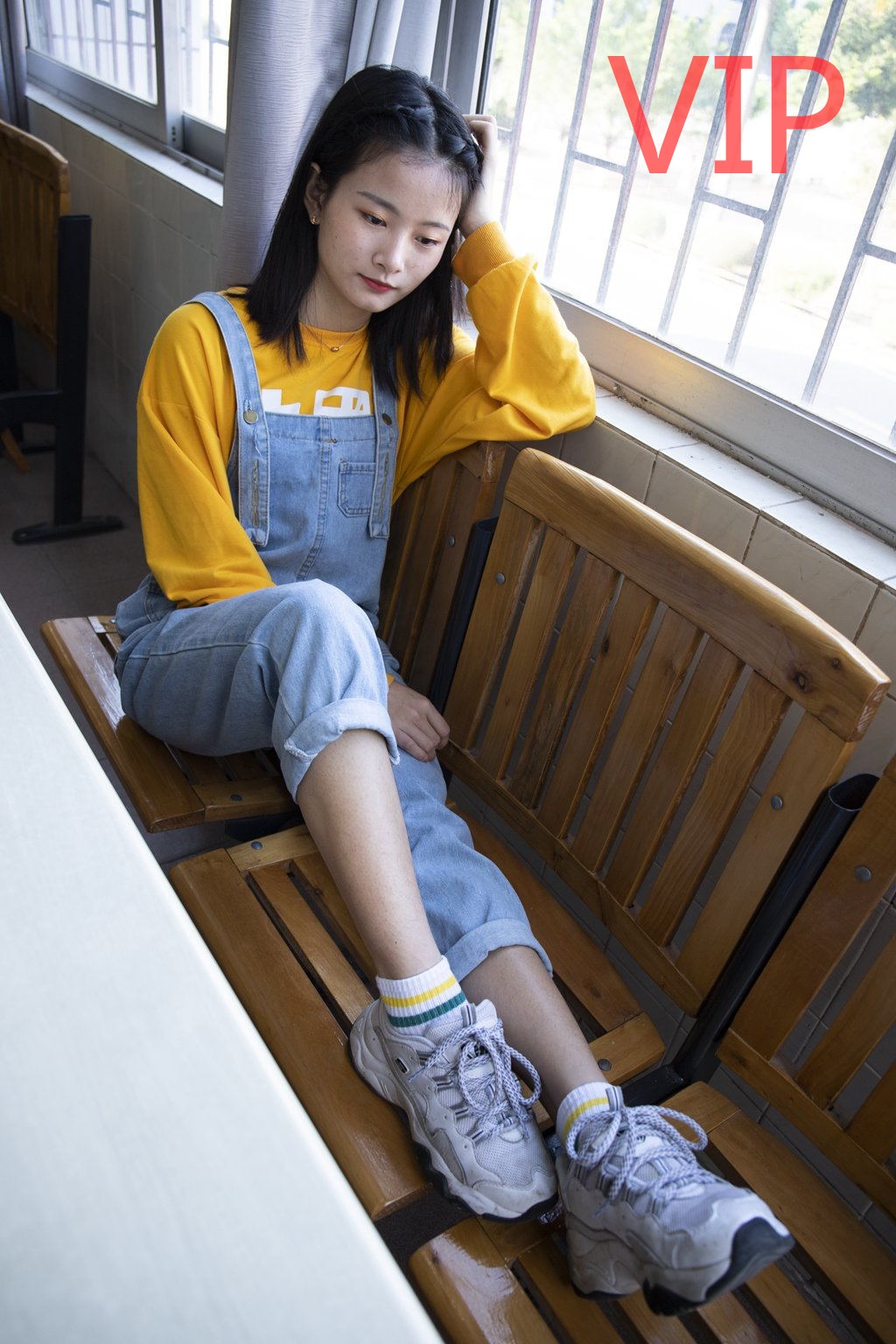 南国足艺 NO.009 刁钻的角度 四川妹纸琳琳教室秀美jiao [121P/1.57G] 南国足艺-第1张