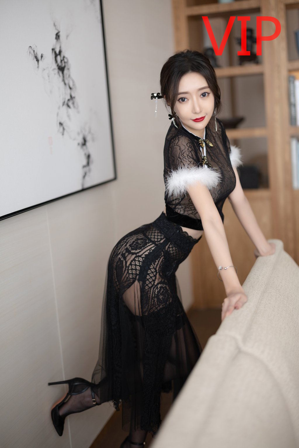 秀人模特@王馨瑶Yanni – 黑色网纱毛毛旗袍[90P/672MB] 年费专享-第1张