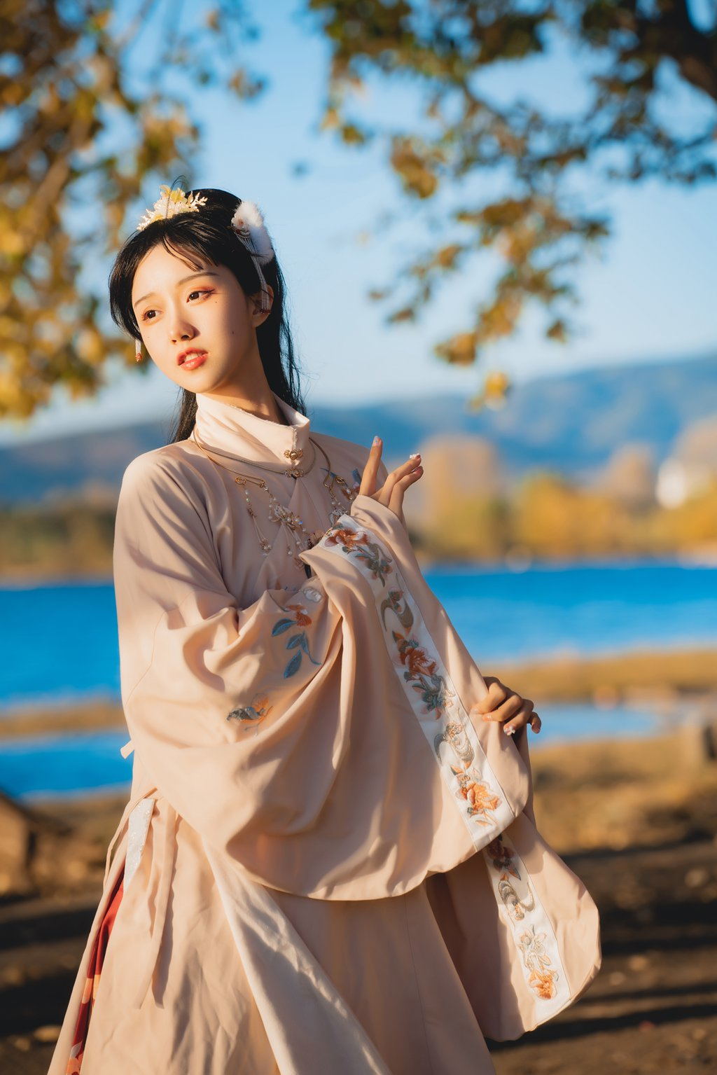 网紅Coser@木绵绵OwO 山川如酒 [35P/941MB] 网红写真-第1张