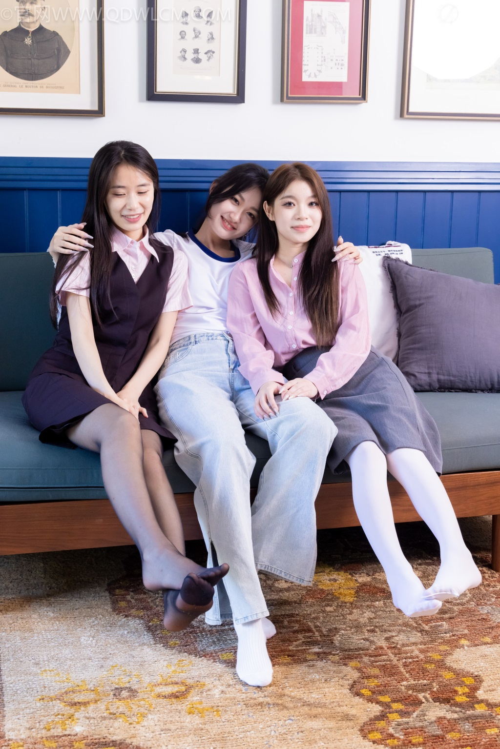 勿恋传媒 NO.2143 菜菜&小敏&闪闪-秋日温情 [117P/1V/11.4G] 其它写真-第4张