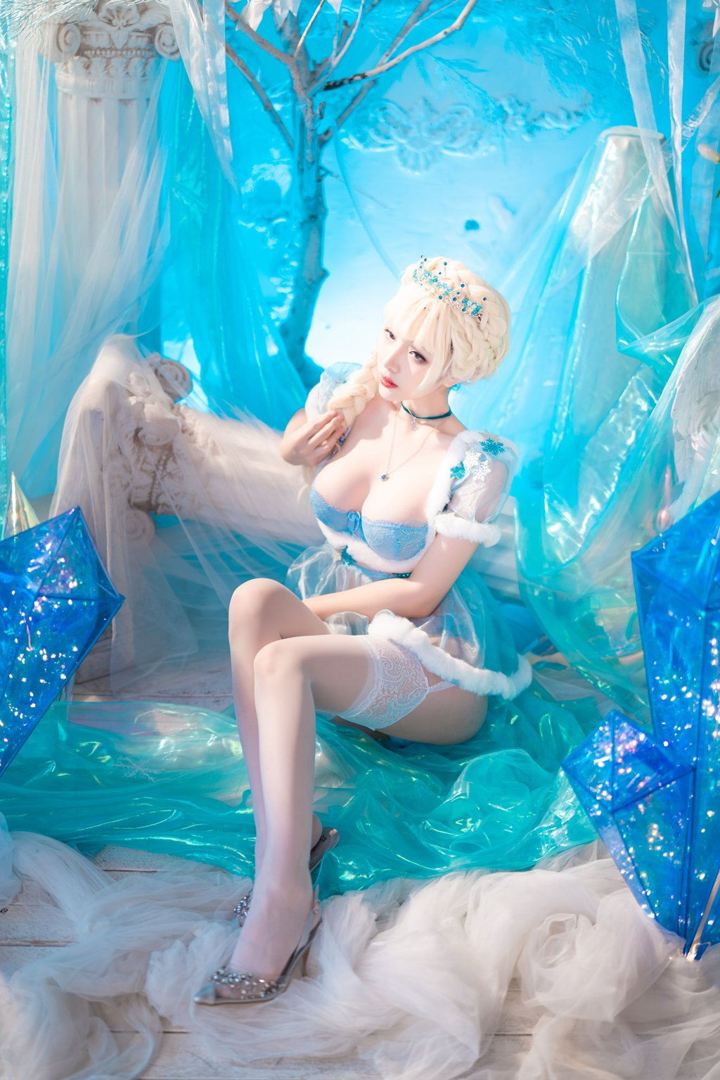 网紅Coser@雯妹不讲道理 冰雪 [32P/573MB] 网红写真-第4张