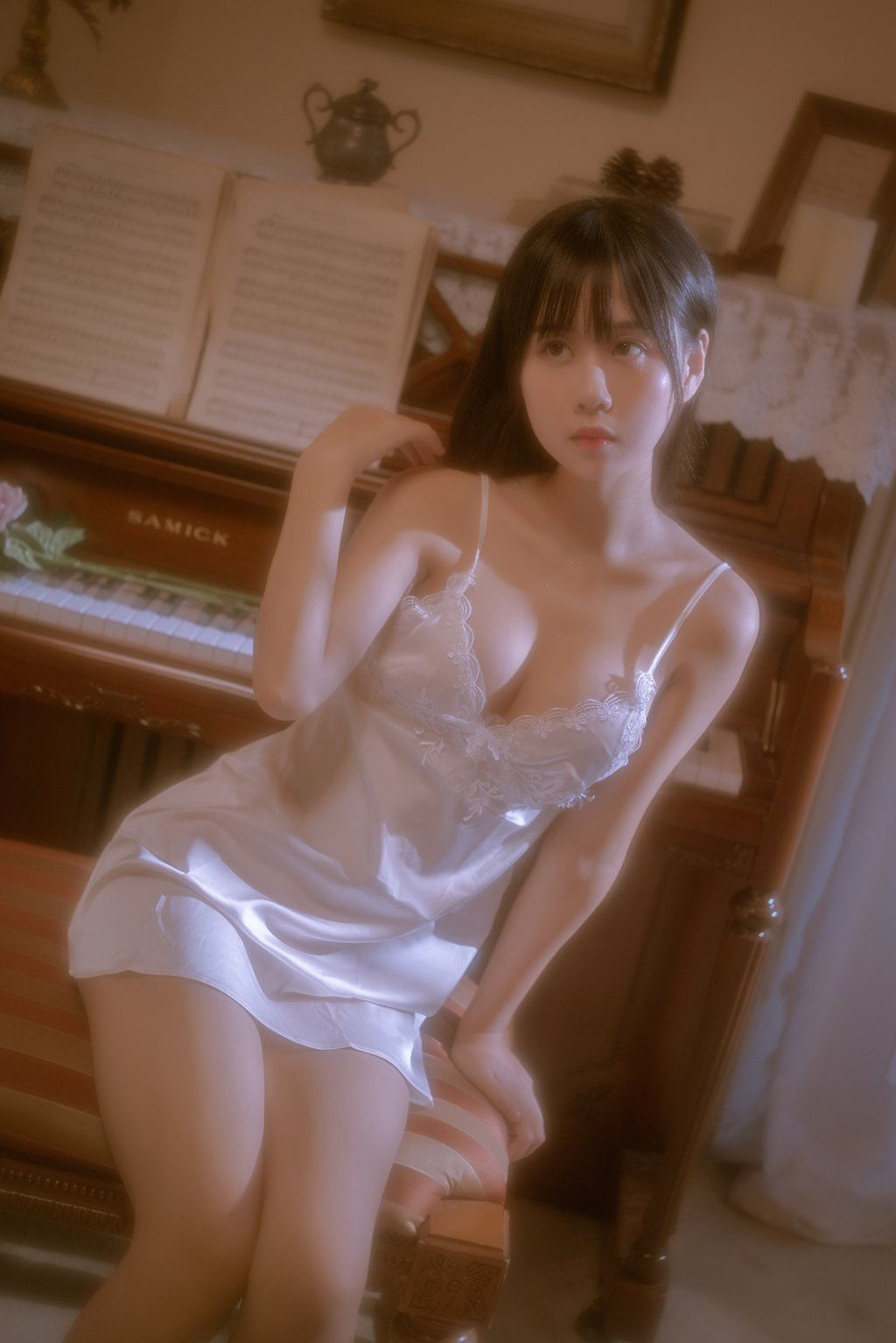动漫博主@萌芽儿o0 黑丝 [25P／150MB] 网红写真-第4张